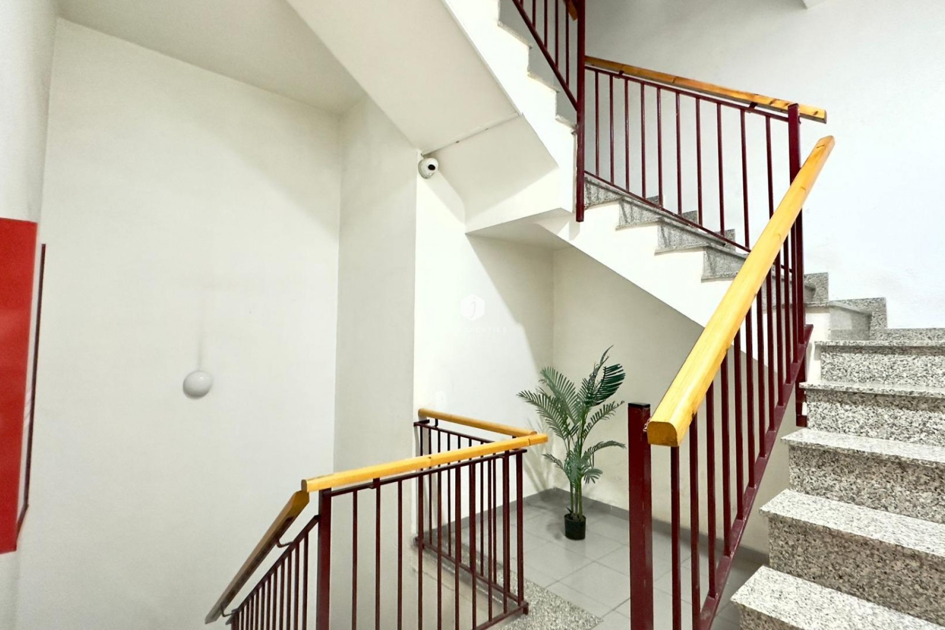 Aus zweiter Hand - Penthouse -
Torrevieja - PARQUE DE LAS NACIONES