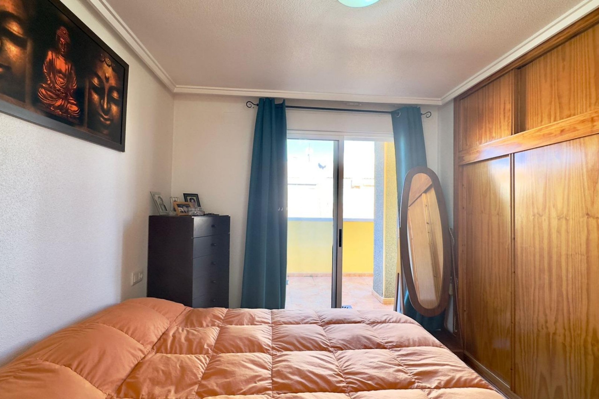 Aus zweiter Hand - Penthouse -
Torrevieja - PARQUE DE LAS NACIONES