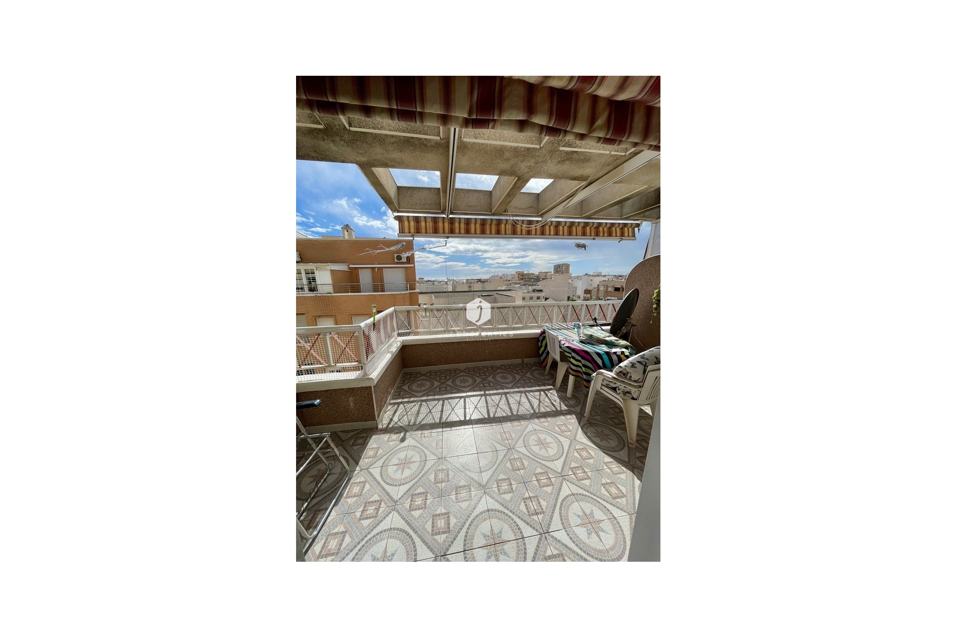 Aus zweiter Hand - Penthouse -
Torrevieja - Playa de cura