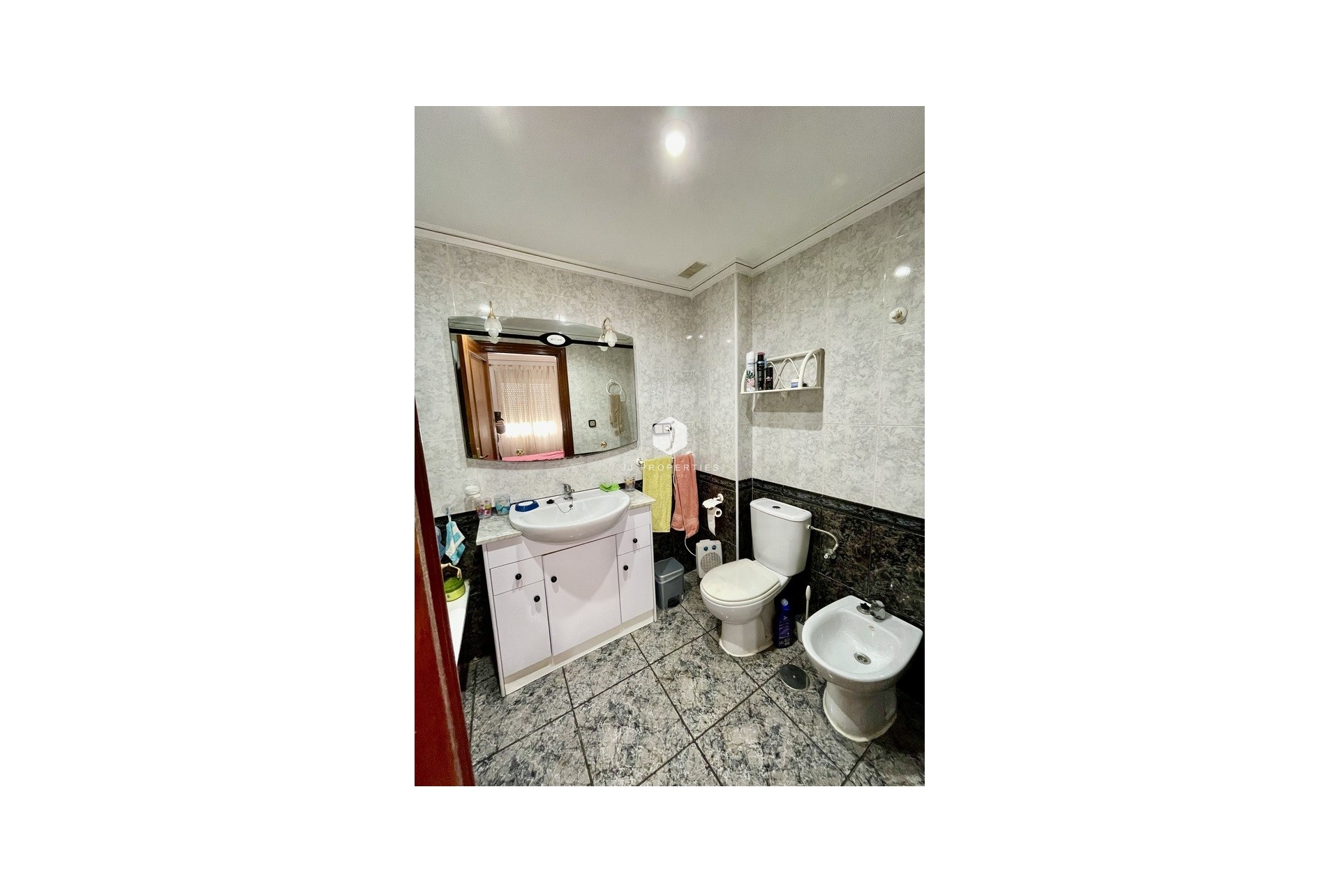 Aus zweiter Hand - Penthouse -
Torrevieja - Playa de cura