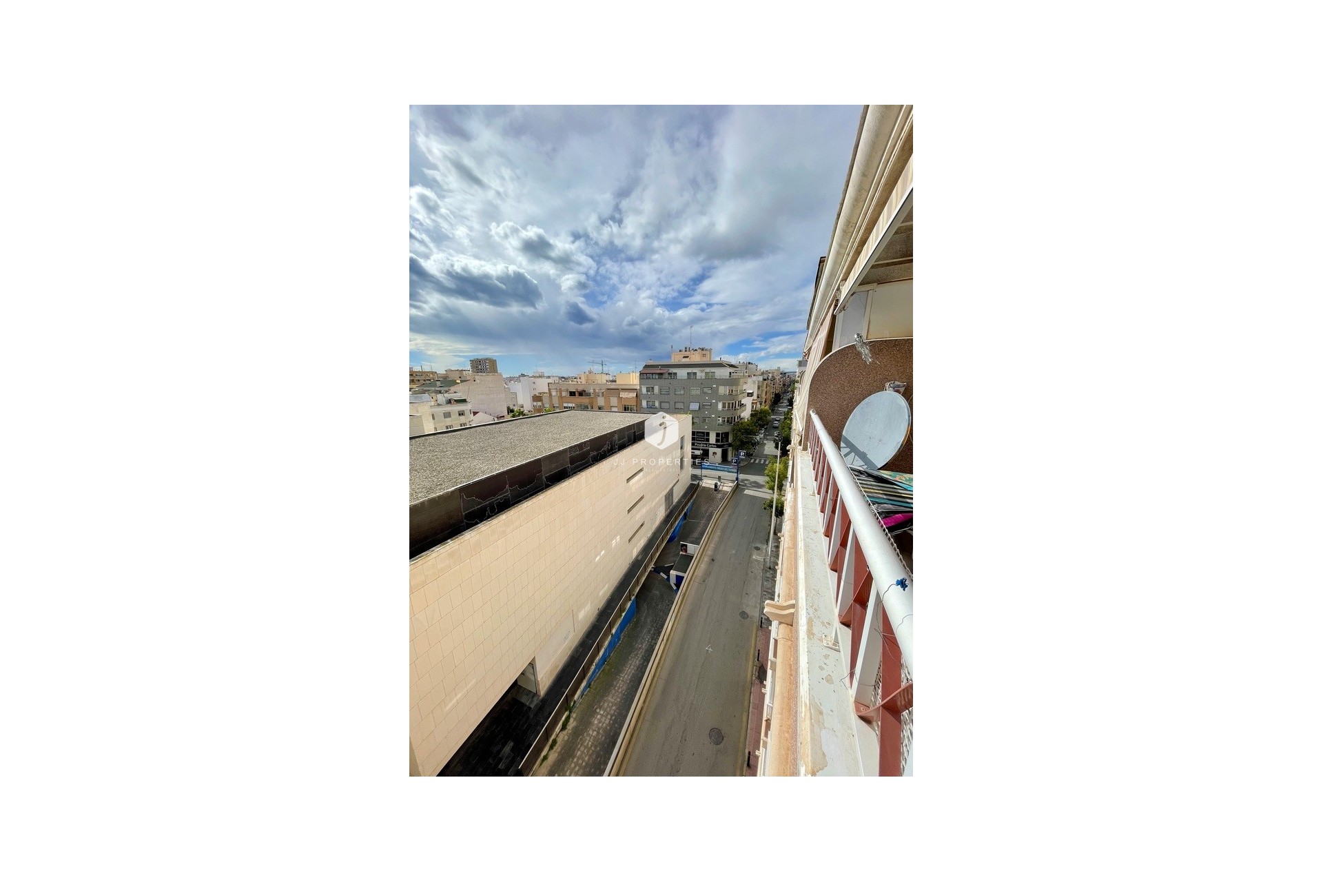 Aus zweiter Hand - Penthouse -
Torrevieja - Playa de cura