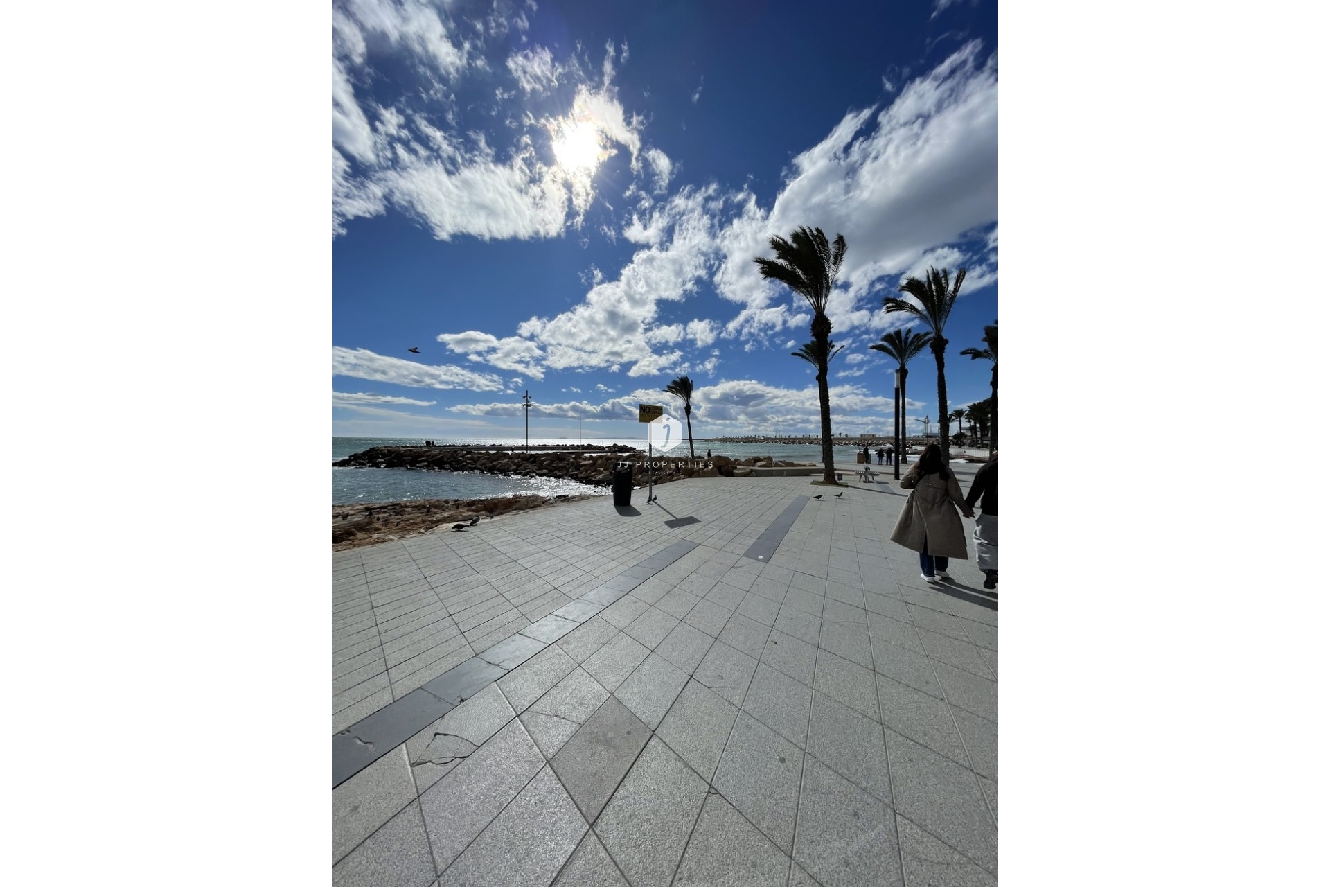 Aus zweiter Hand - Penthouse -
Torrevieja - Playa de cura