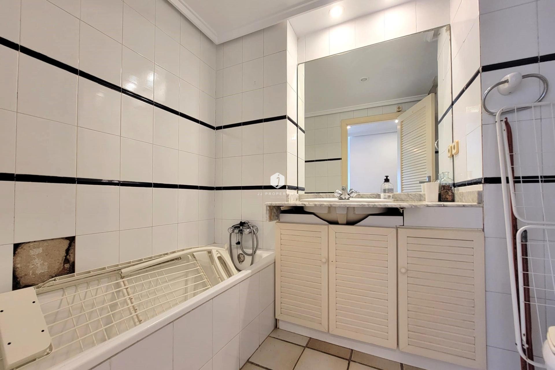 Aus zweiter Hand - Penthouse -
Torrevieja - Playa De La Mata