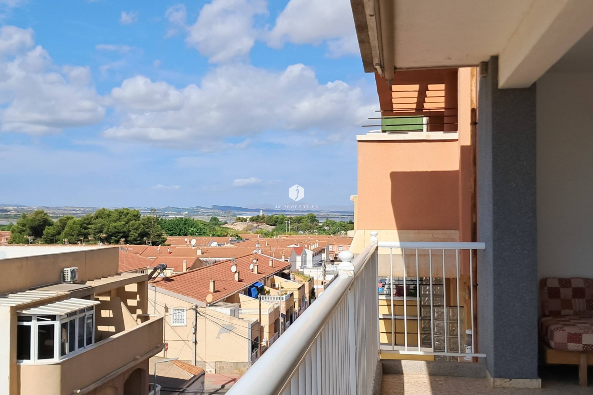 Aus zweiter Hand - Penthouse -
Torrevieja - Playa de los Naufragos