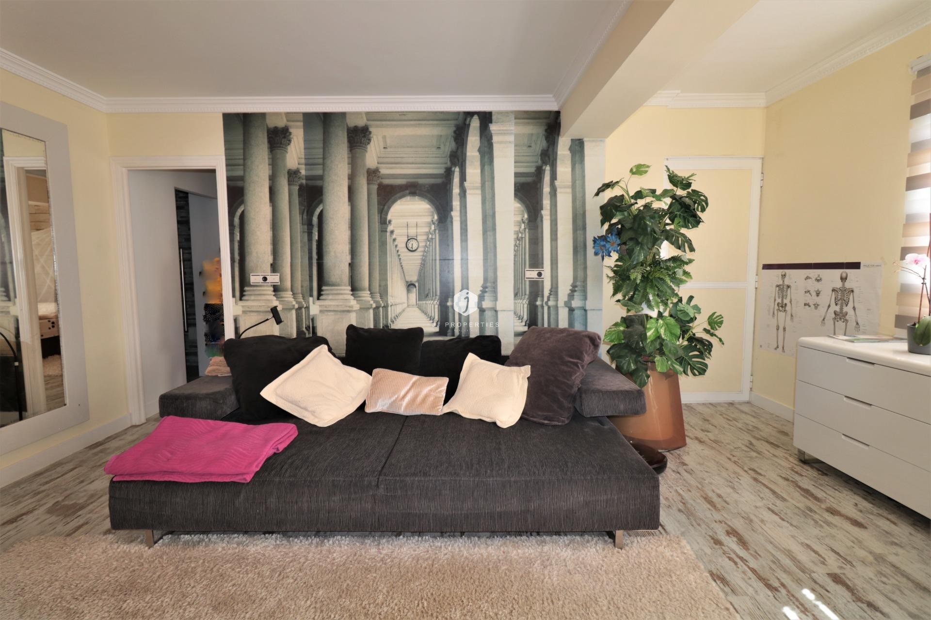 Aus zweiter Hand - Penthouse -
Torrevieja - Playa de los Naufragos