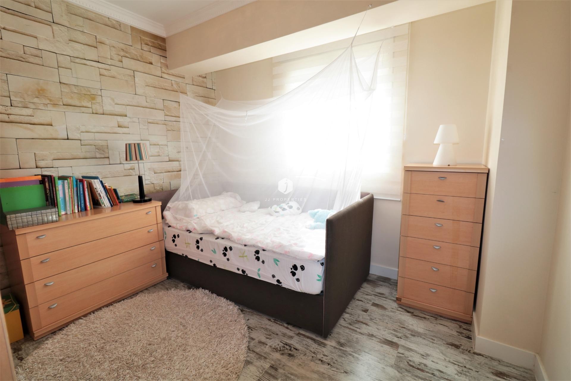 Aus zweiter Hand - Penthouse -
Torrevieja - Playa de los Naufragos