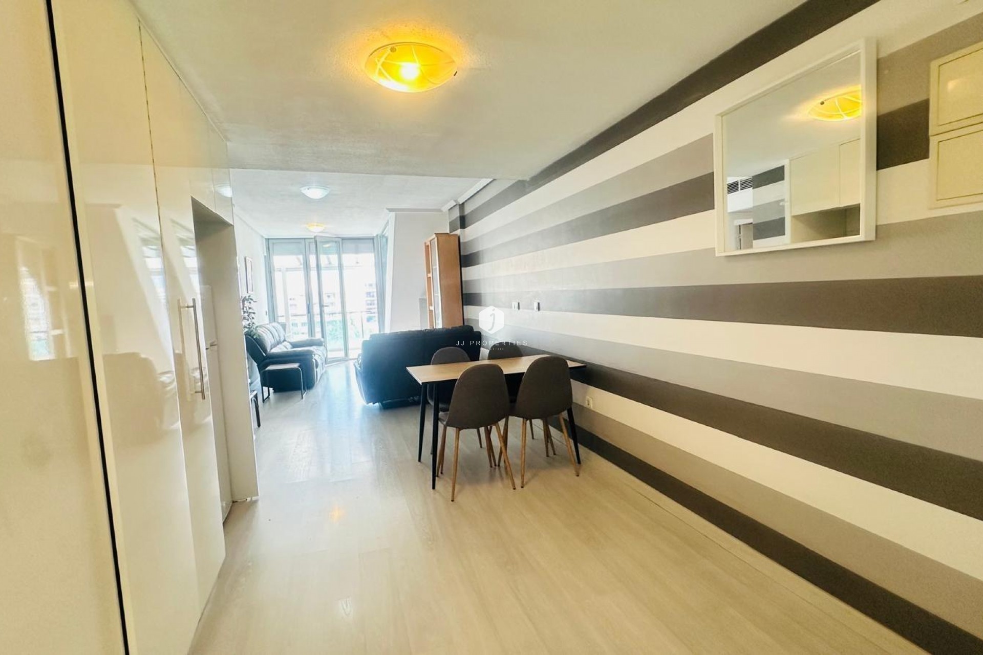 Aus zweiter Hand - Penthouse -
Torrevieja - Playa del Cura