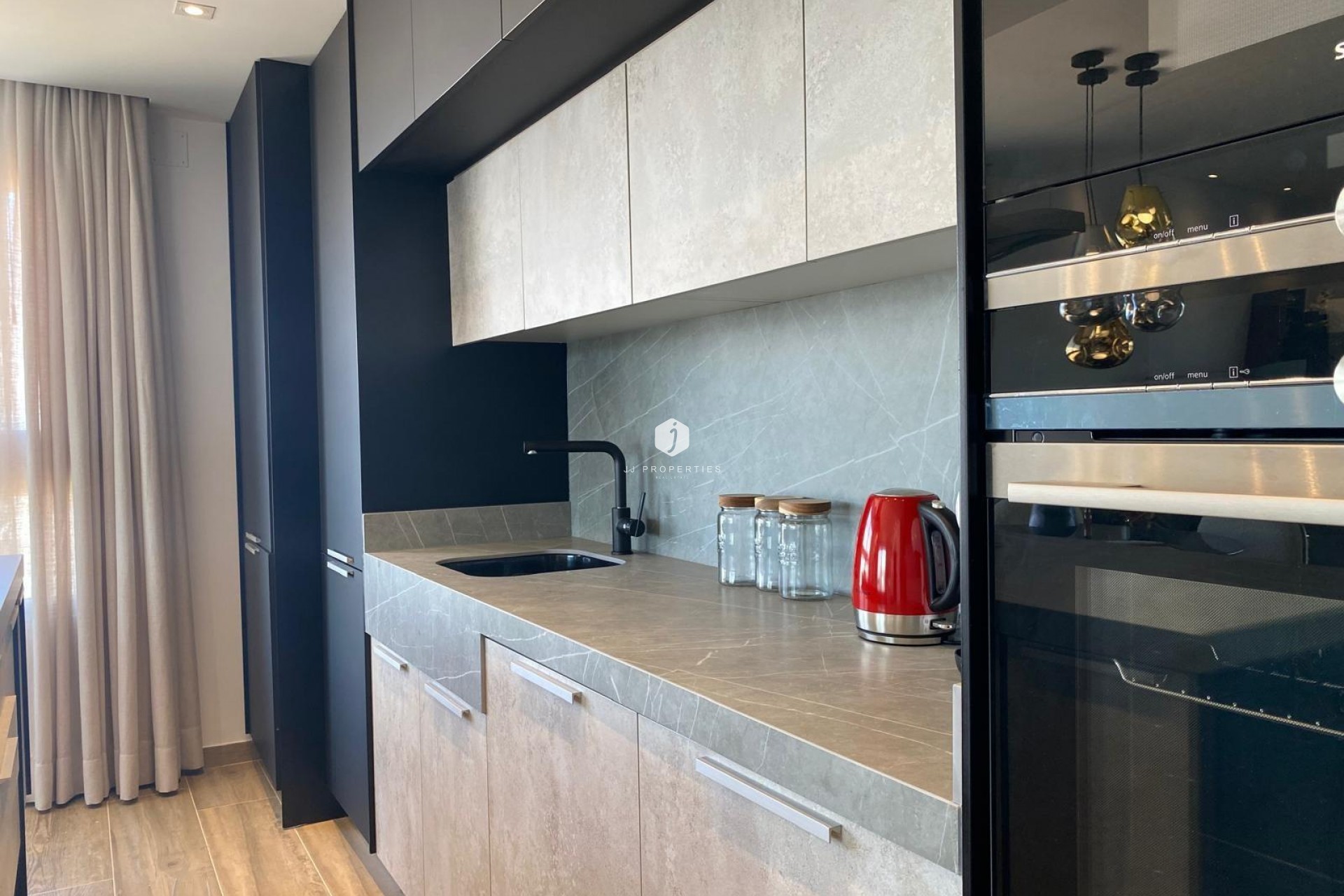 Aus zweiter Hand - Penthouse -
Torrevieja - Punta prima