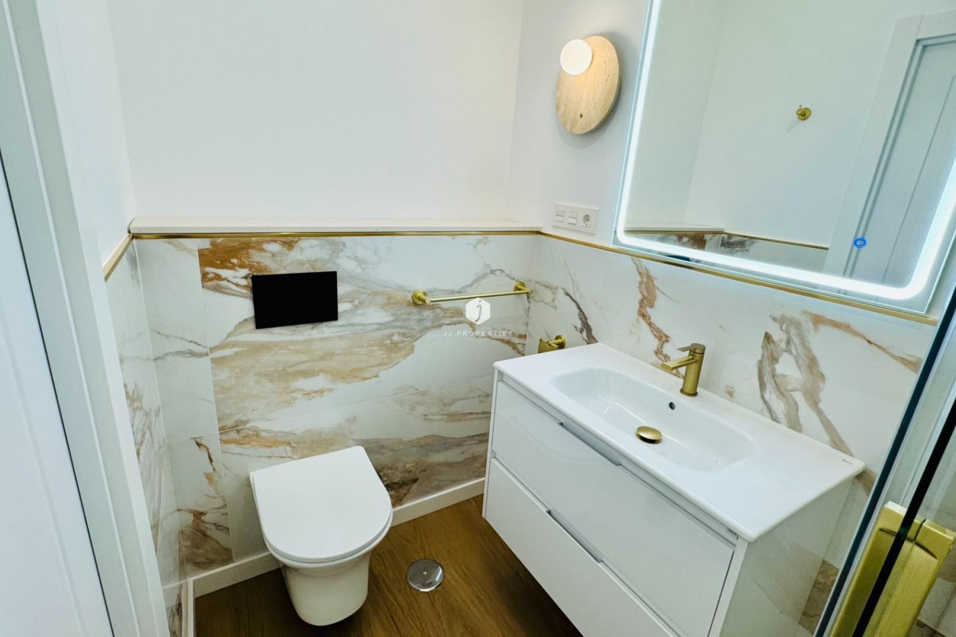 Aus zweiter Hand - Penthouse -
Torrevieja - Punta prima