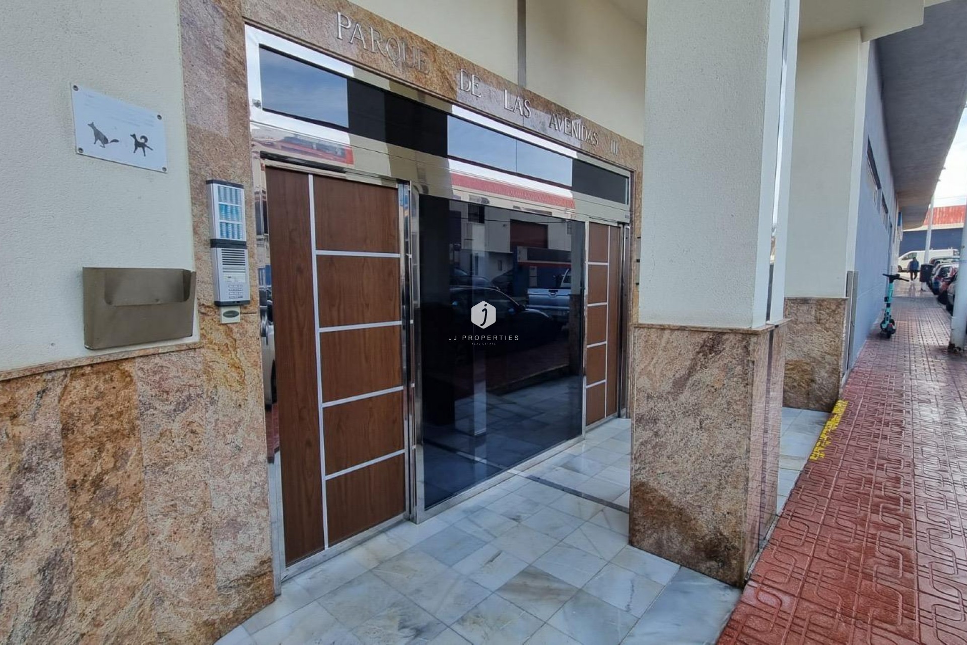 Aus zweiter Hand - Penthouse -
Torrevieja