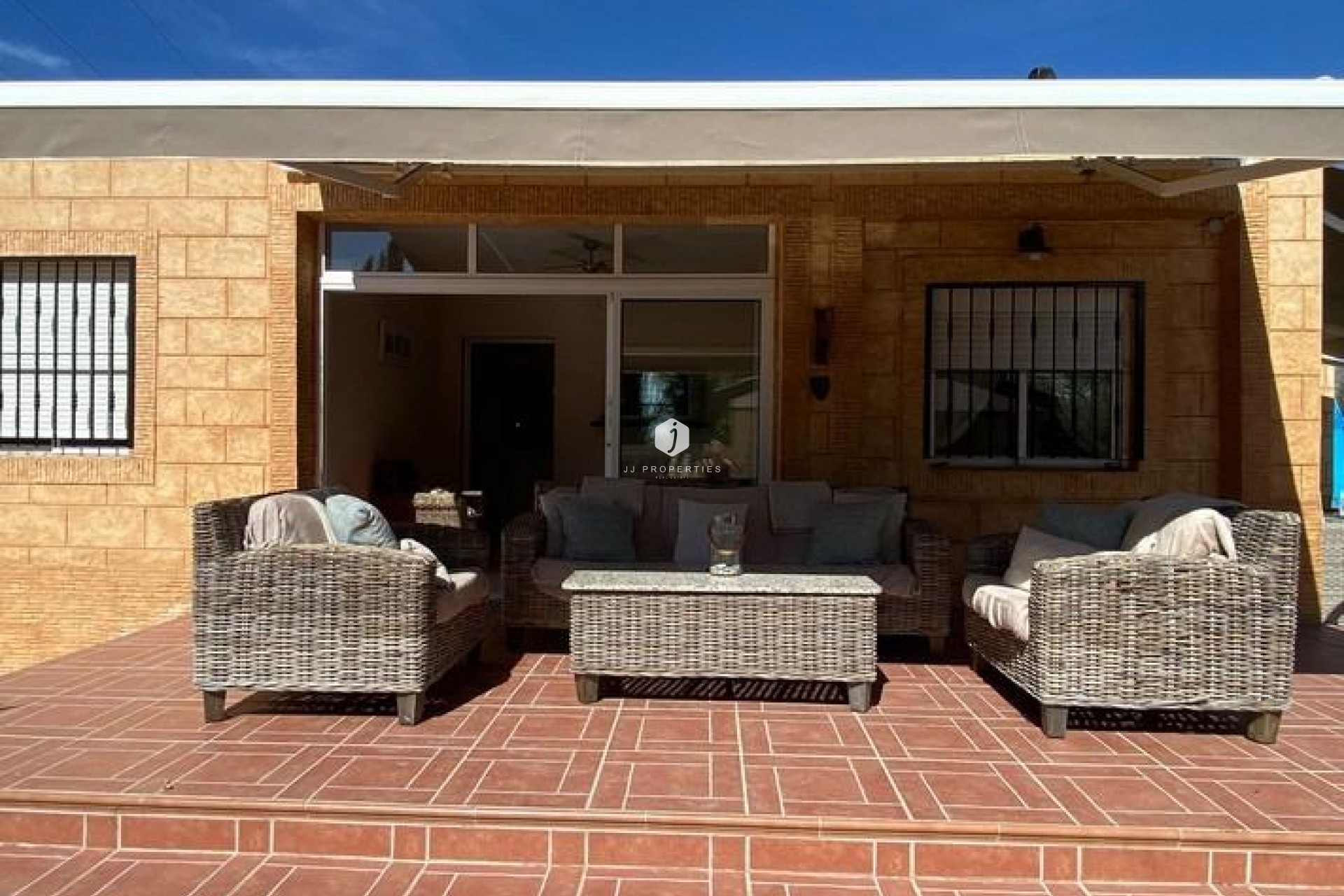 Aus zweiter Hand - Villa -
Albatera - Campo De Albatera