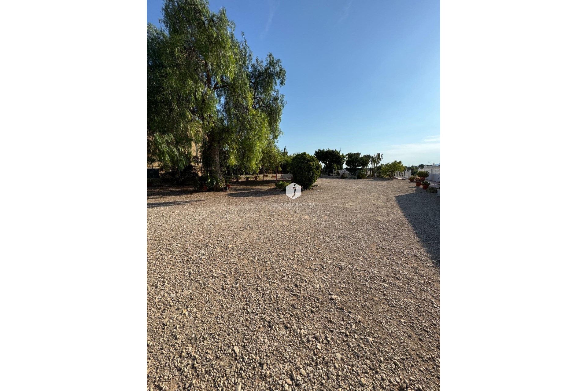 Aus zweiter Hand - Villa -
Albatera - Partida Lomas