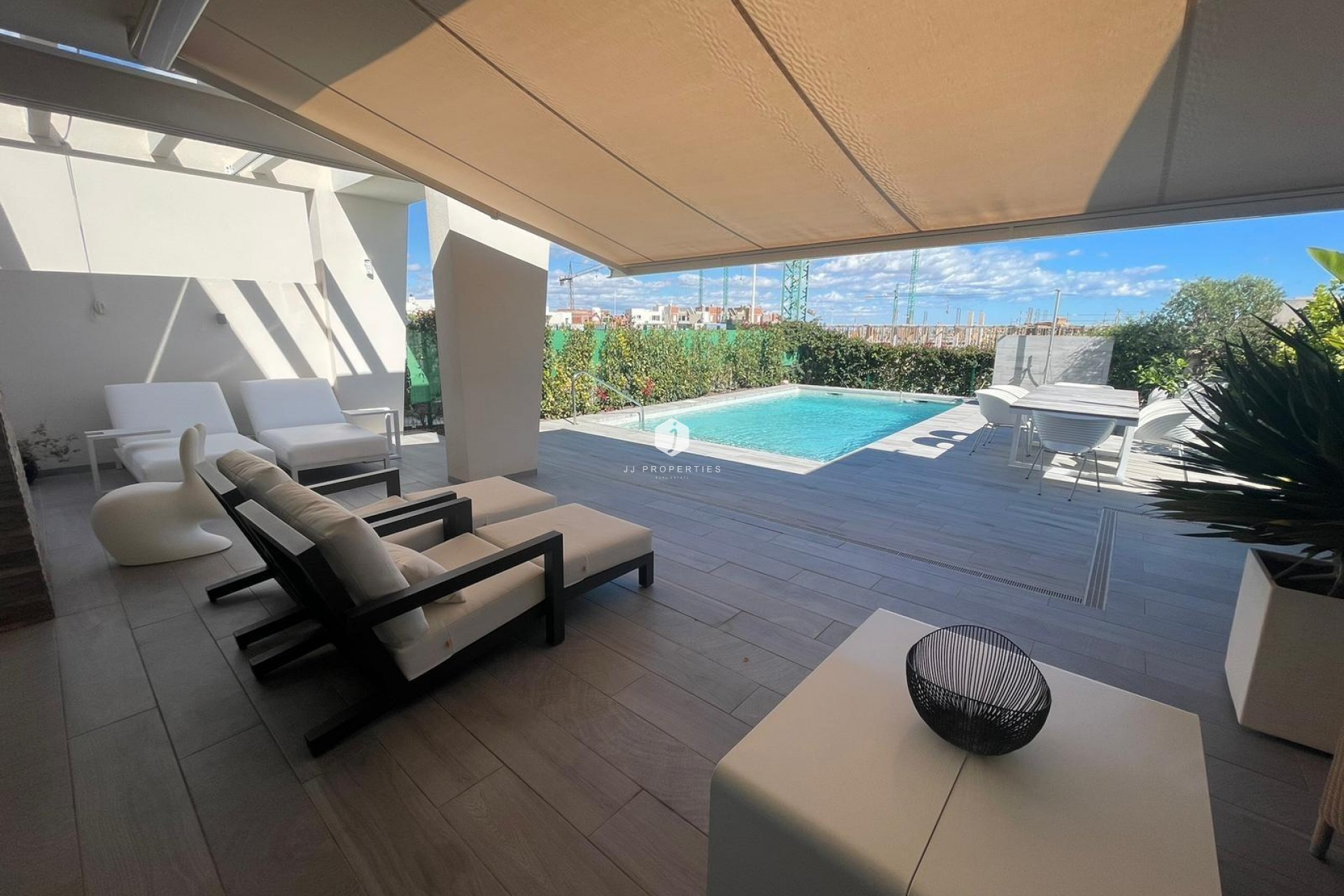 Aus zweiter Hand - Villa -
Algorfa - Club De Golf La Finca