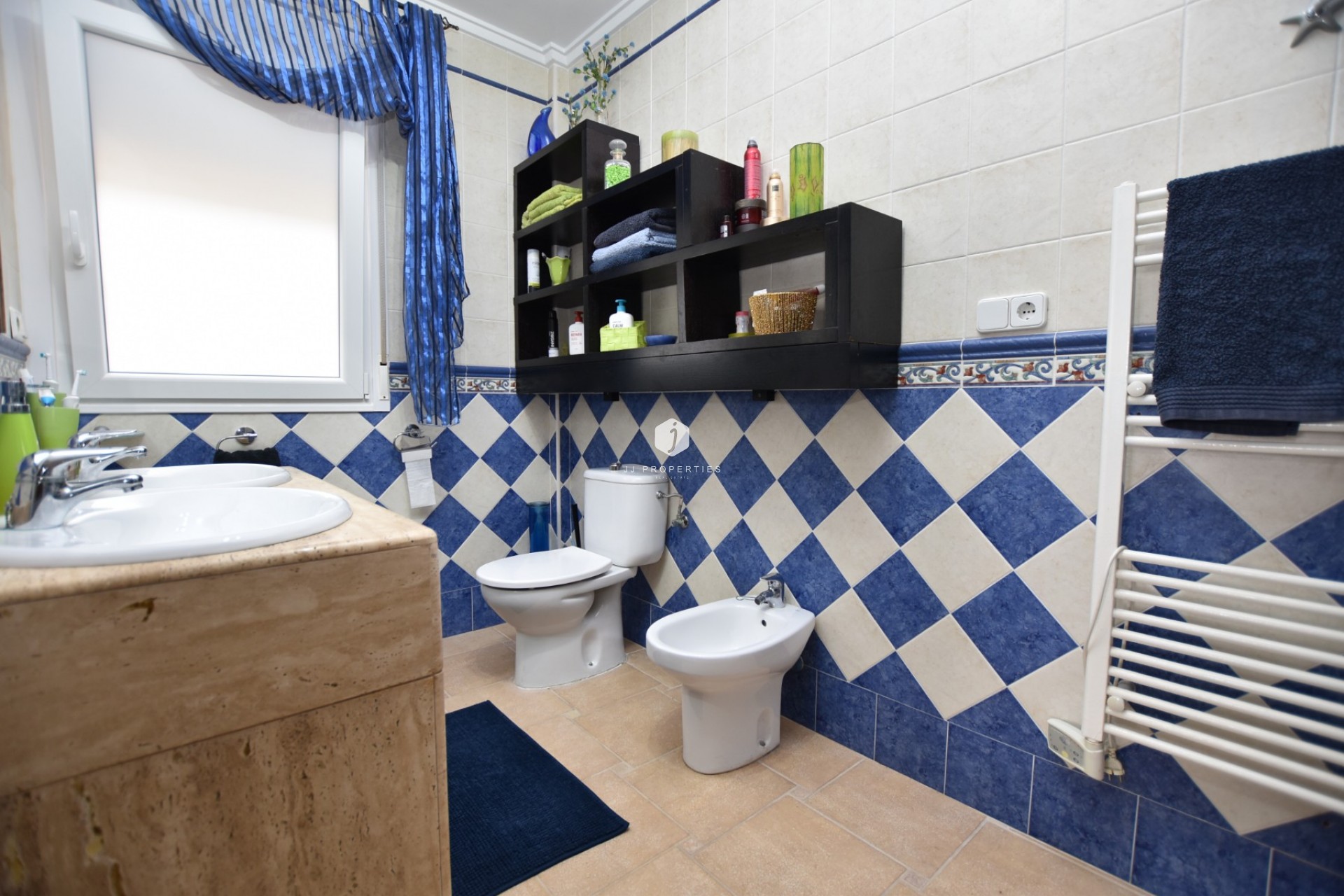 Aus zweiter Hand - Villa -
Algorfa - Inland