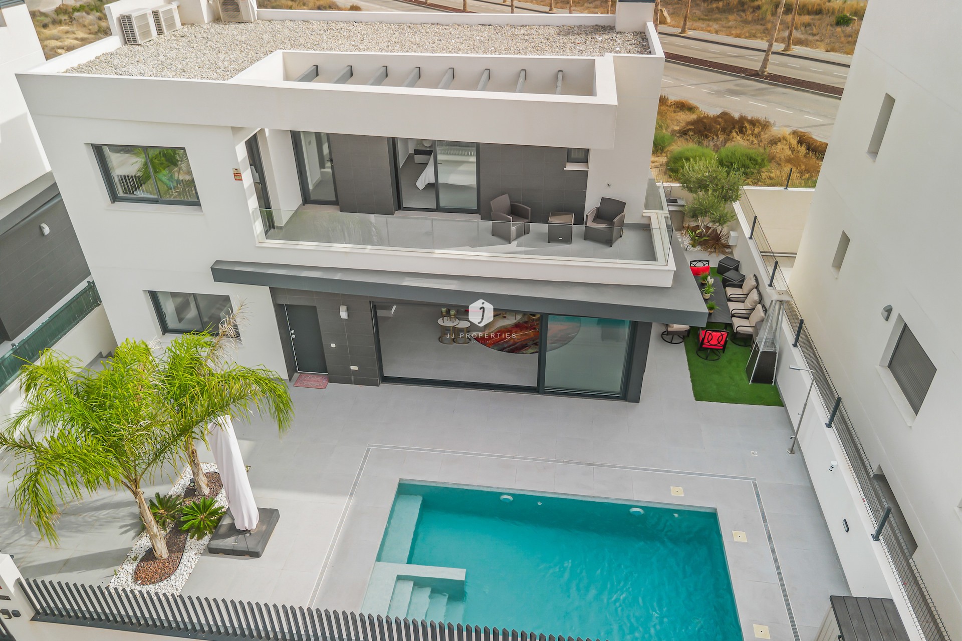 Aus zweiter Hand - Villa -
Algorfa - Inland