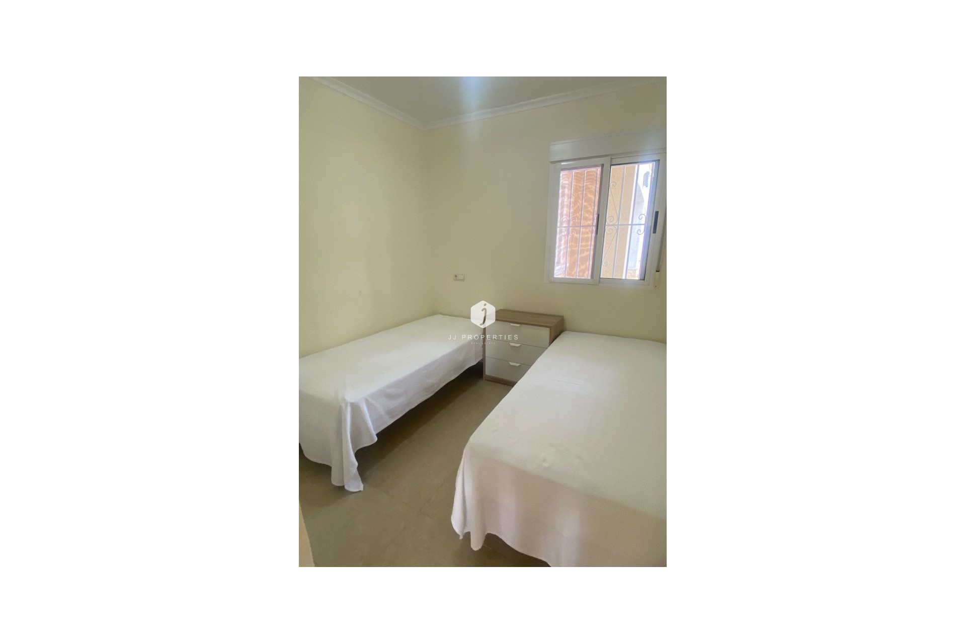 Aus zweiter Hand - Villa -
Algorfa - Inland