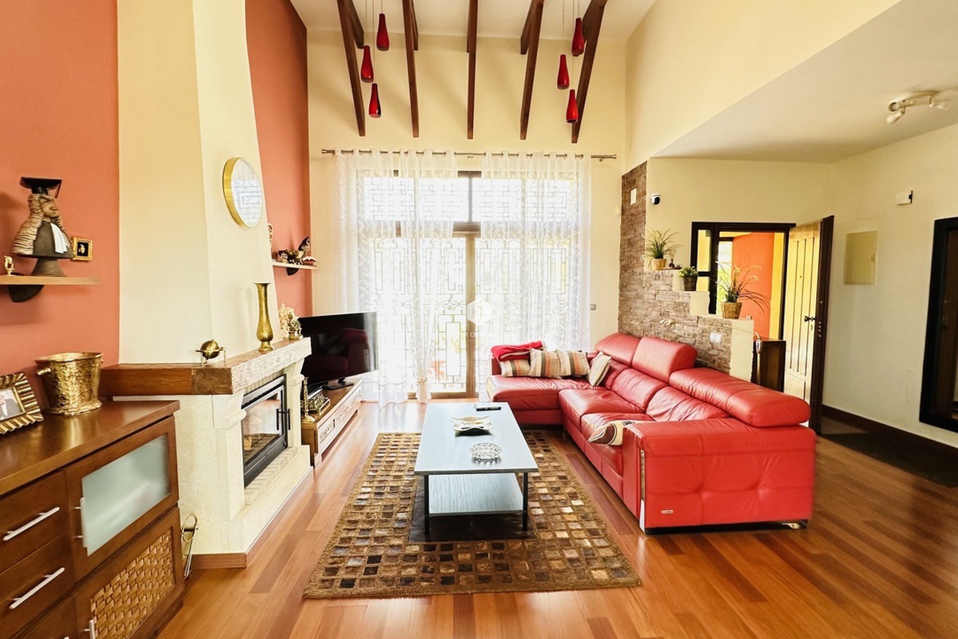 Aus zweiter Hand - Villa -
Algorfa - Inland