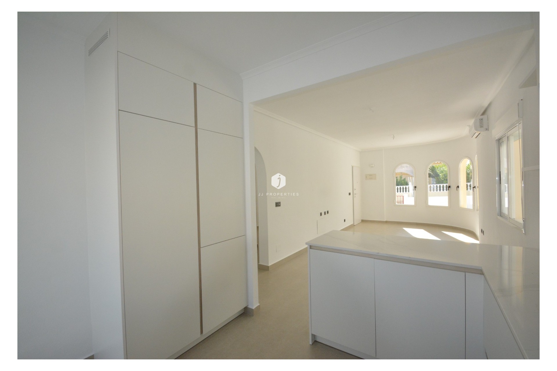 Aus zweiter Hand - Villa -
Algorfa - Inland