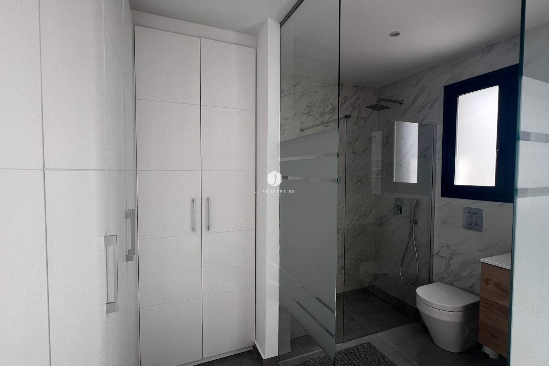 Aus zweiter Hand - Villa -
Algorfa - Inland