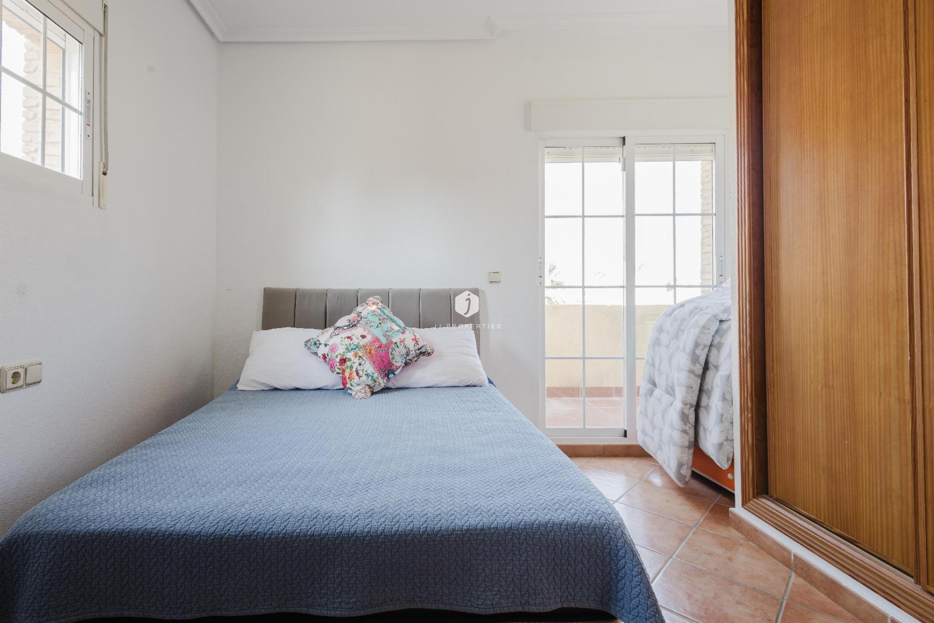 Aus zweiter Hand - Villa -
Algorfa - Inland