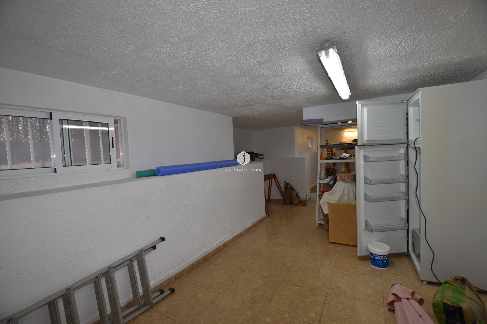 Aus zweiter Hand - Villa -
Algorfa - Inland