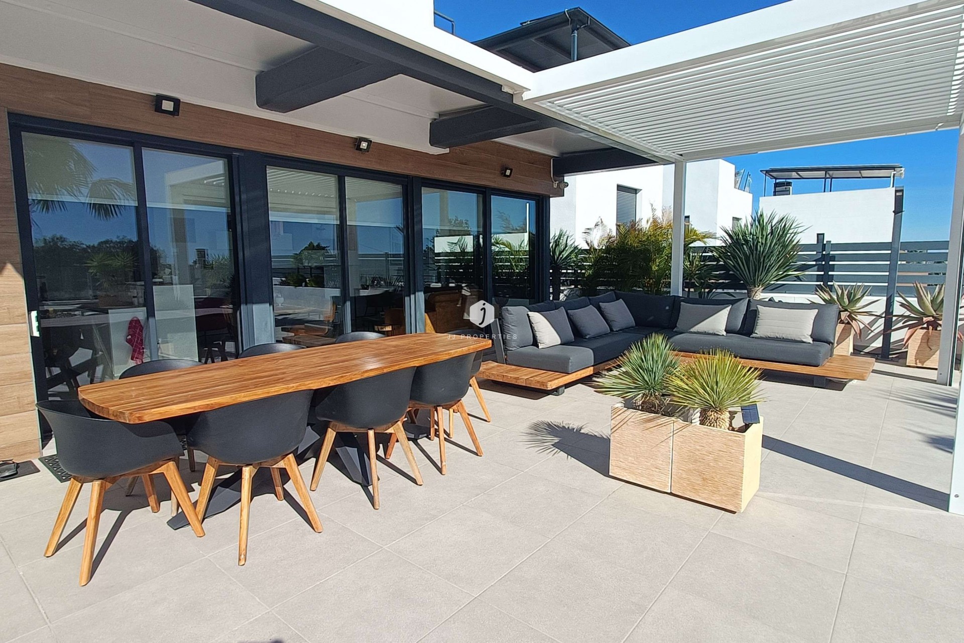 Aus zweiter Hand - Villa -
Algorfa - Inland