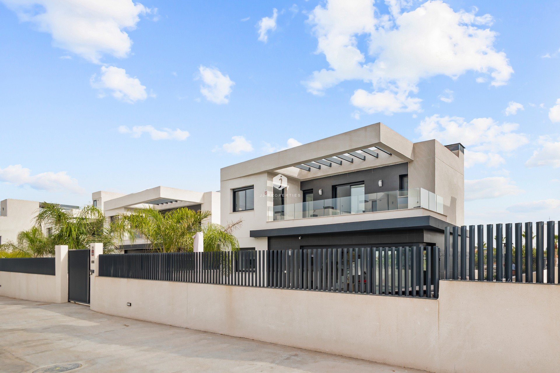 Aus zweiter Hand - Villa -
Algorfa - Inland