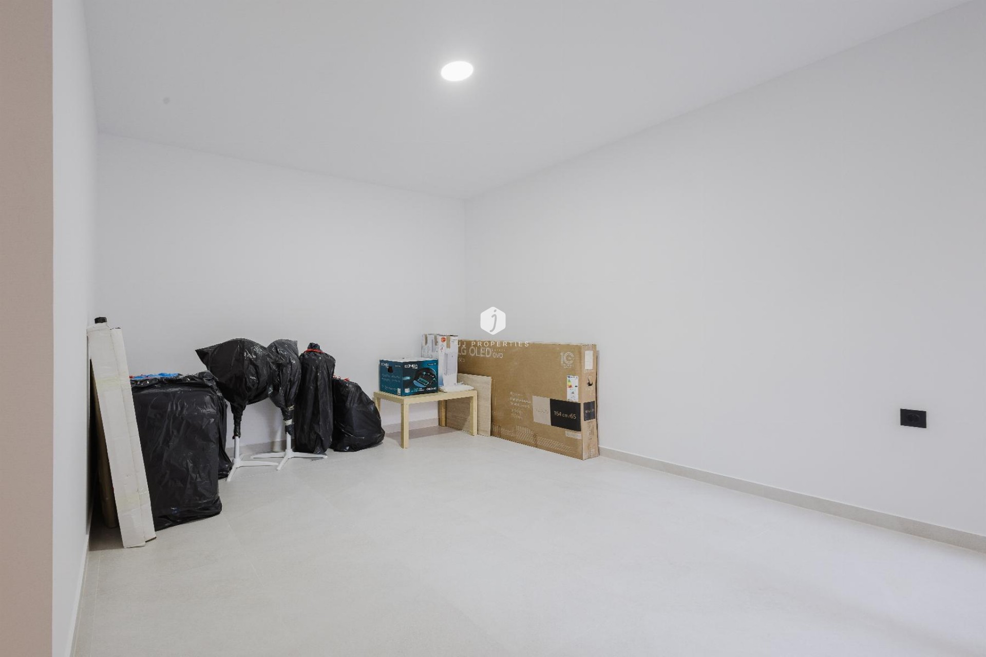 Aus zweiter Hand - Villa -
Algorfa - Inland