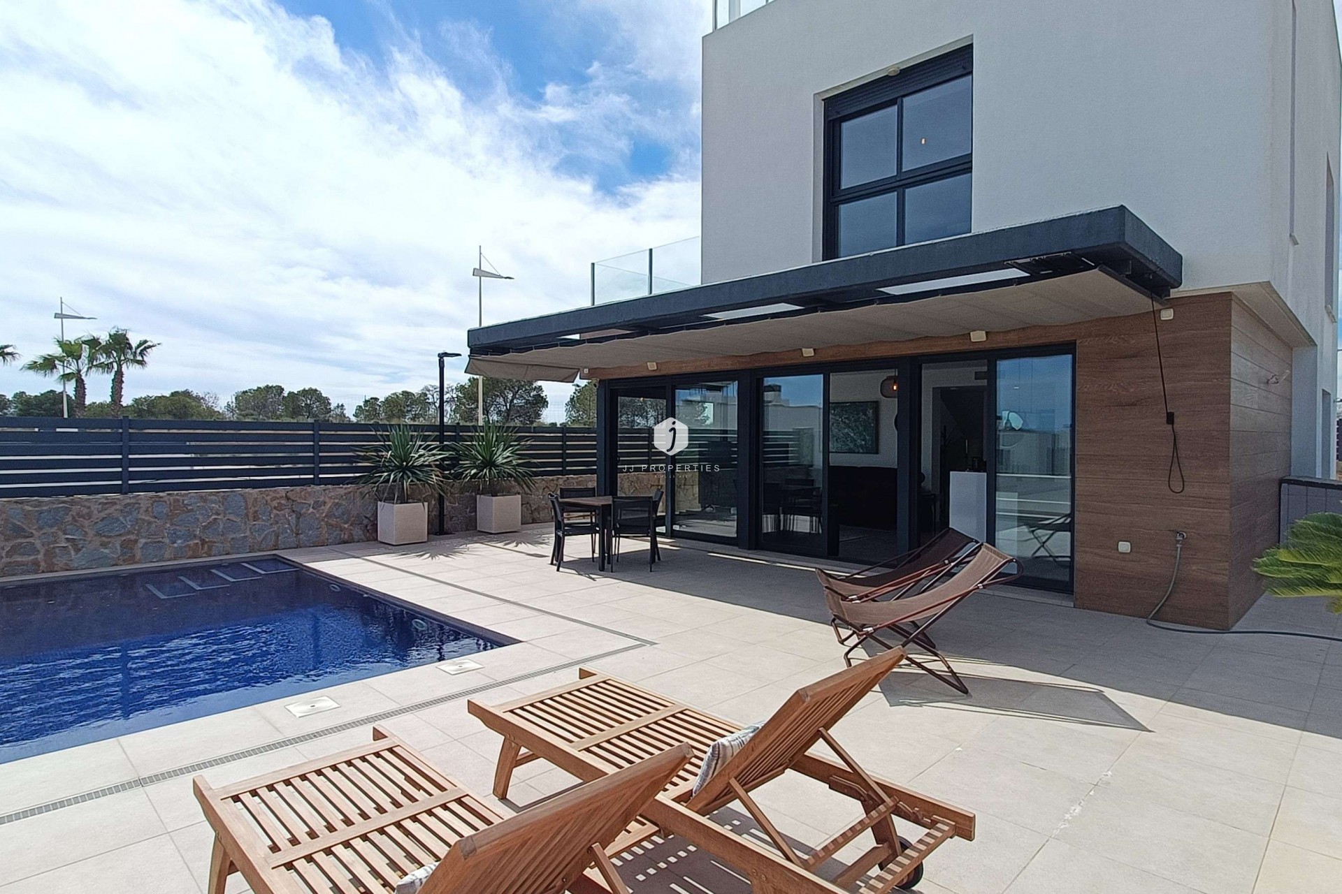 Aus zweiter Hand - Villa -
Algorfa - Inland