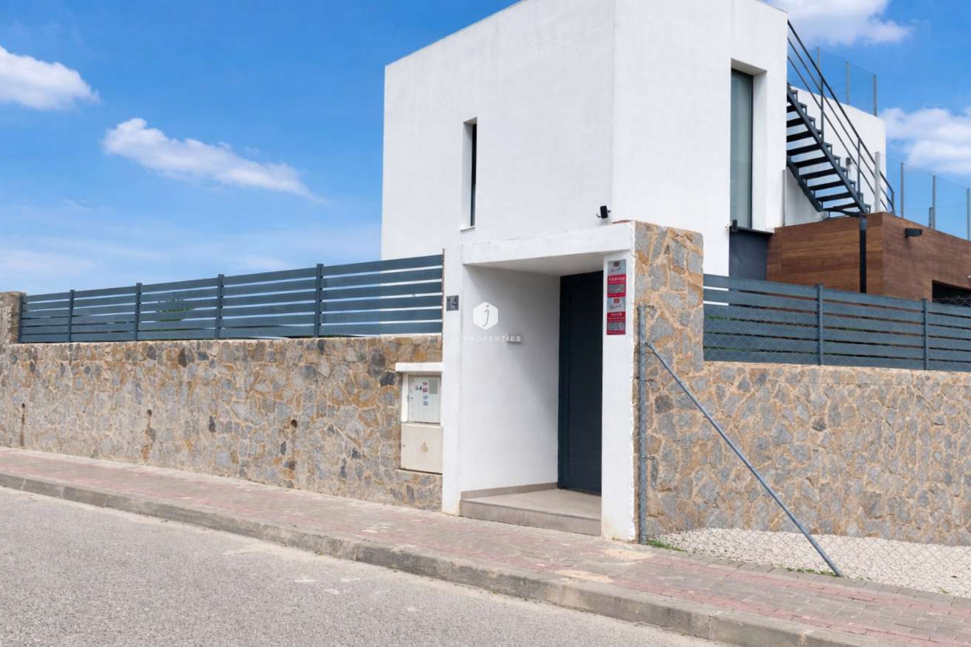Aus zweiter Hand - Villa -
Algorfa - Inland