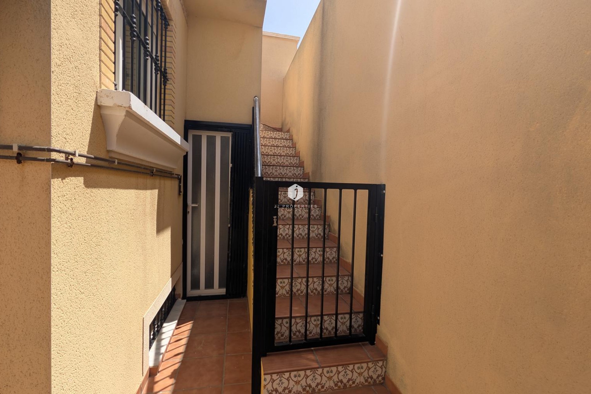 Aus zweiter Hand - Villa -
Algorfa - Inland