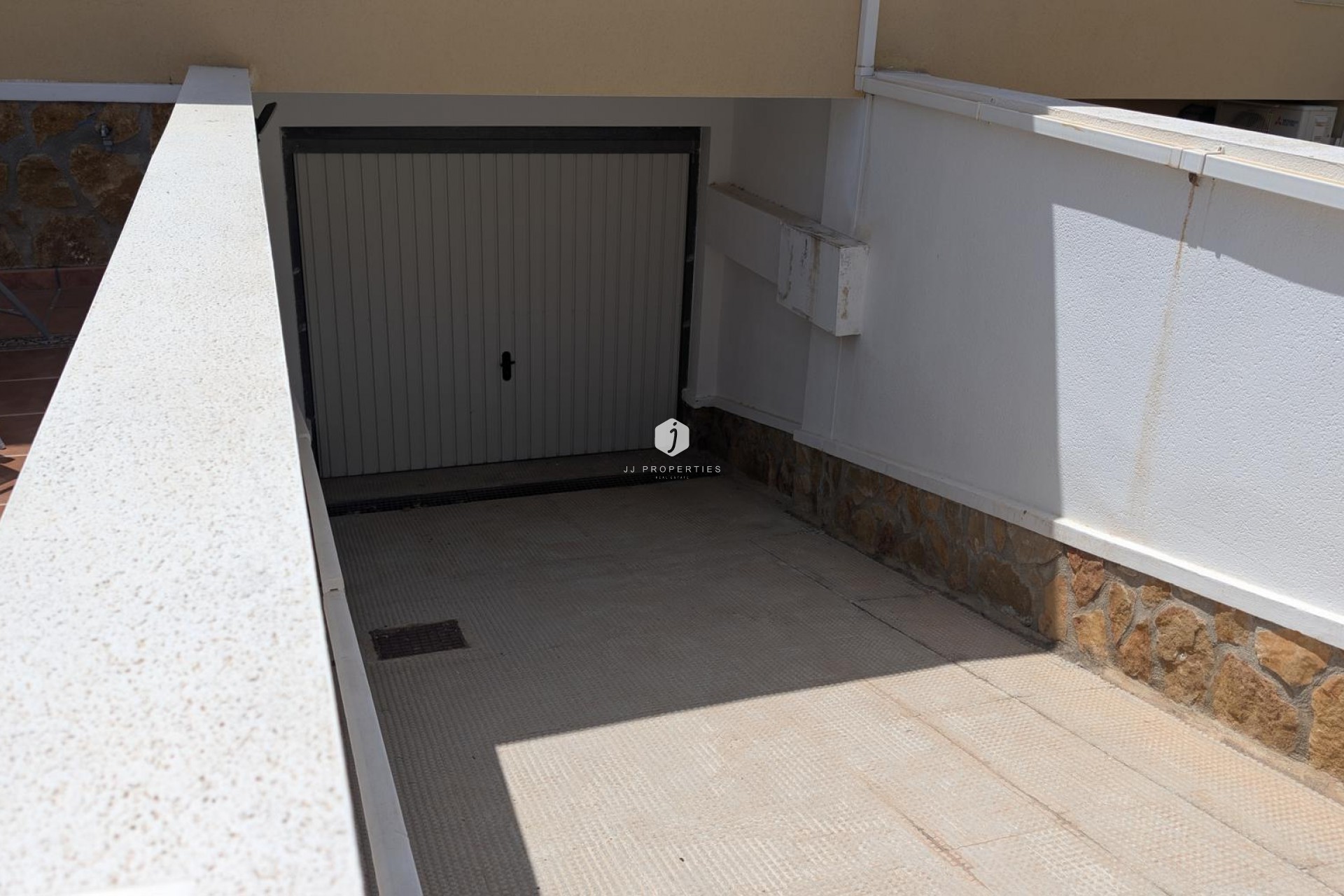 Aus zweiter Hand - Villa -
Algorfa - Inland