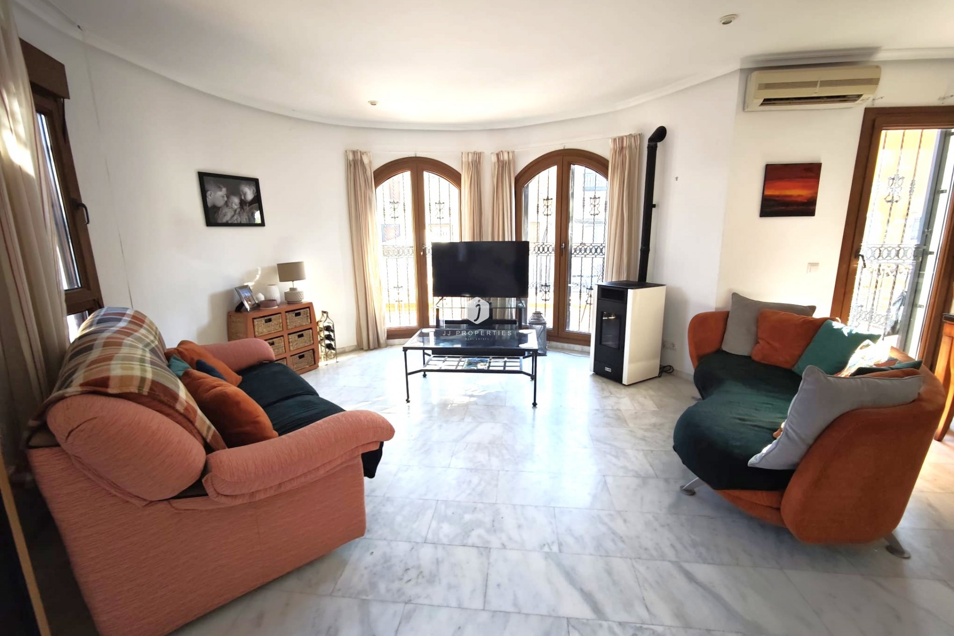 Aus zweiter Hand - Villa -
Algorfa - Inland