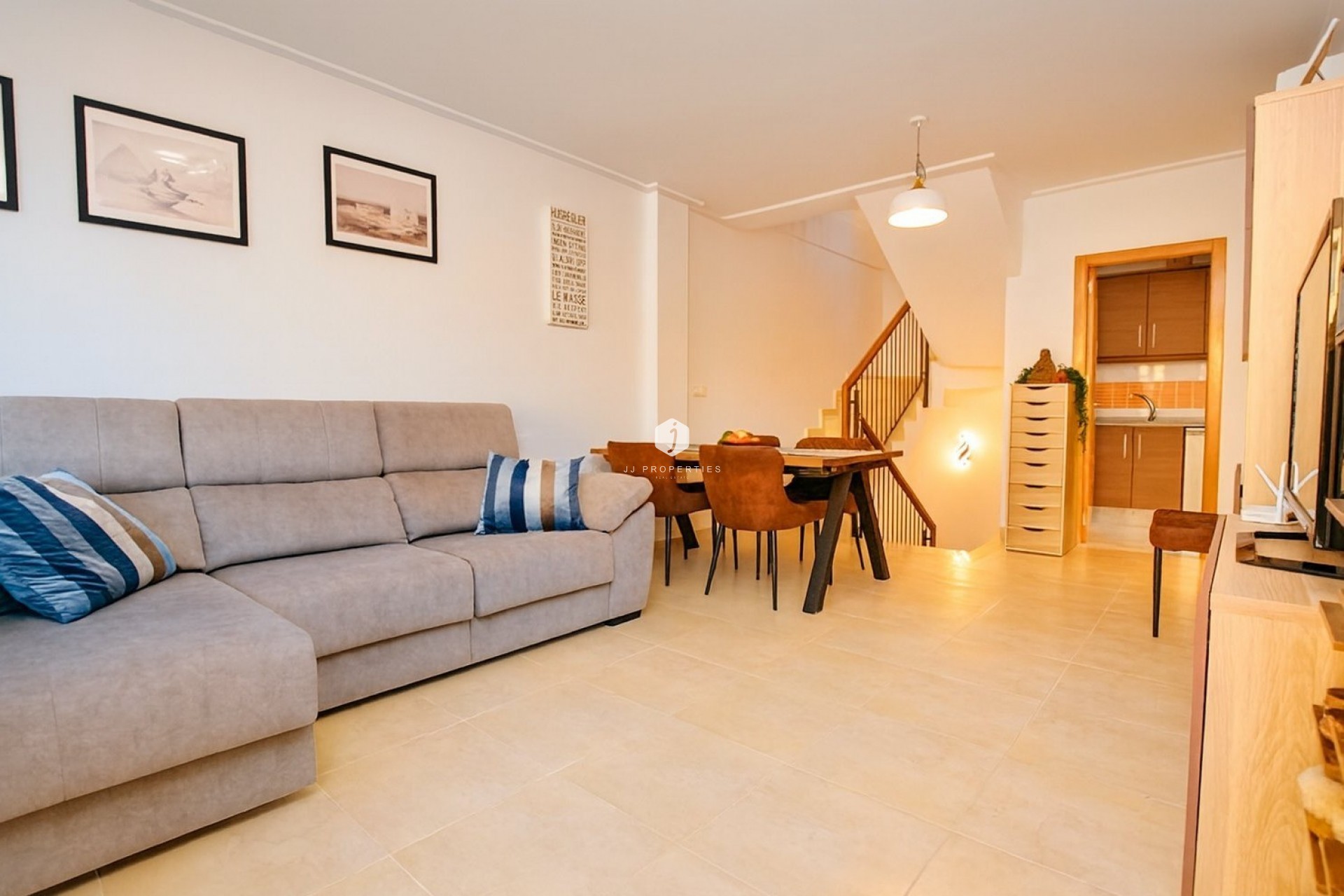 Aus zweiter Hand - Villa -
Algorfa - Inland