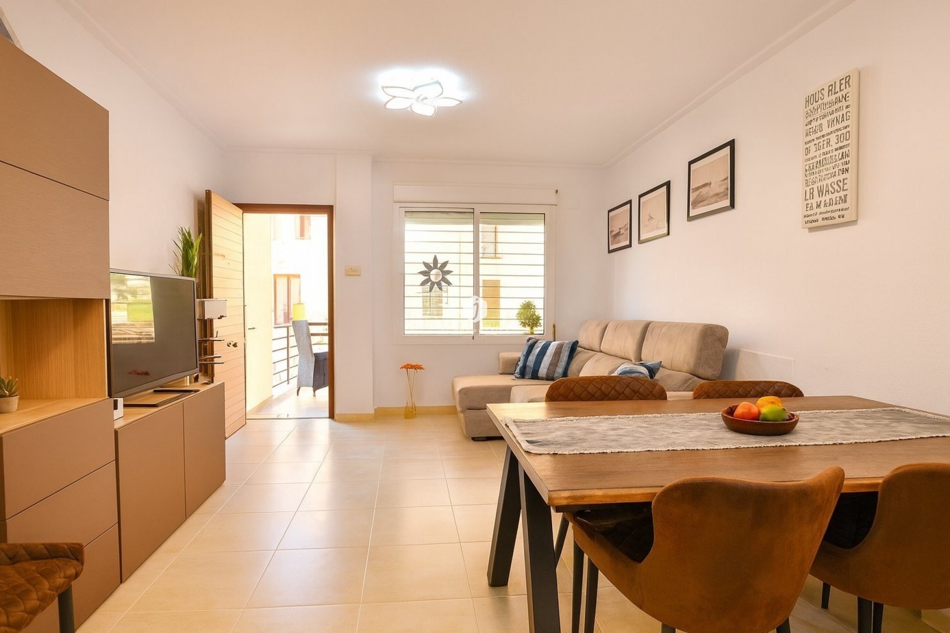 Aus zweiter Hand - Villa -
Algorfa - Inland