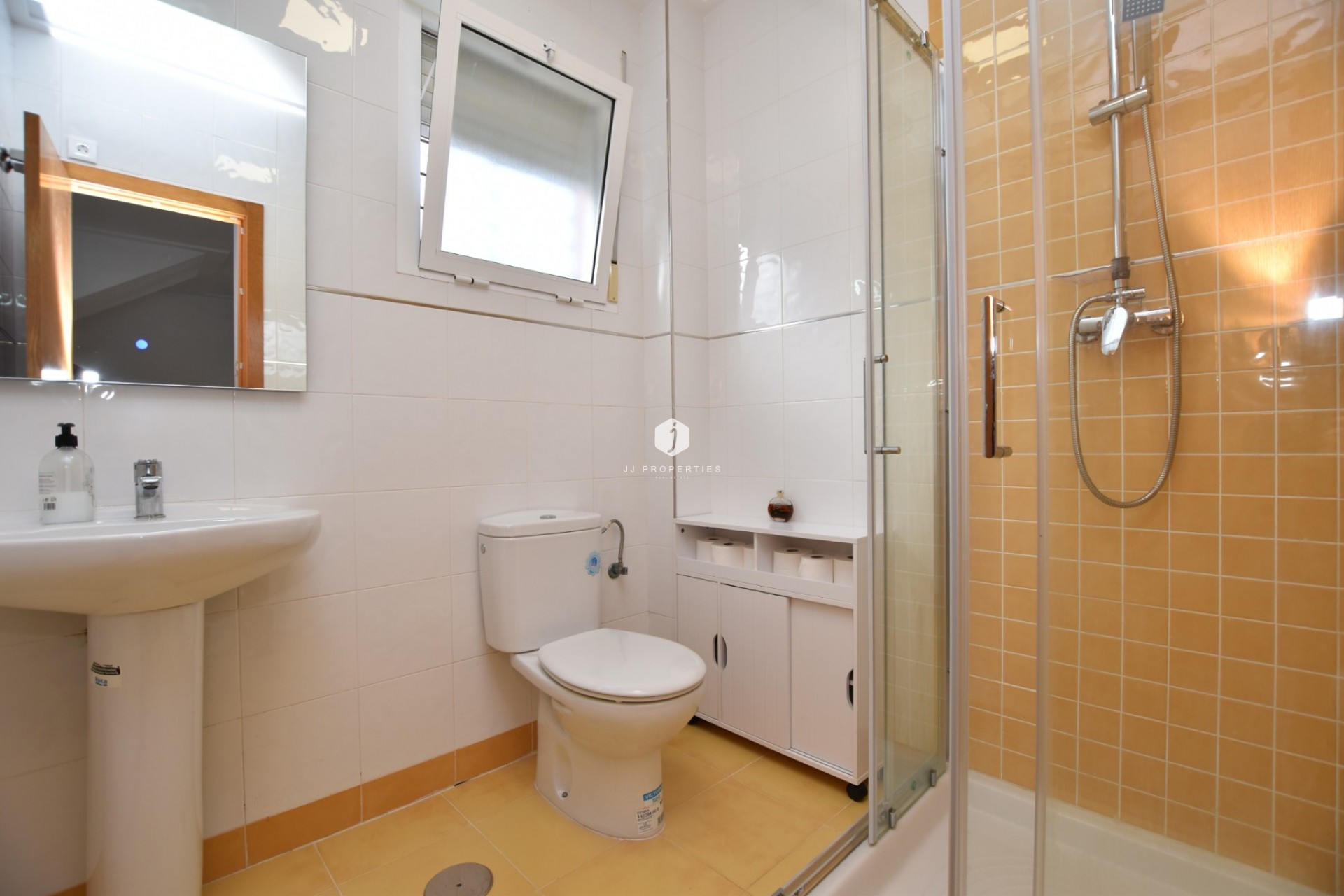 Aus zweiter Hand - Villa -
Algorfa - Inland