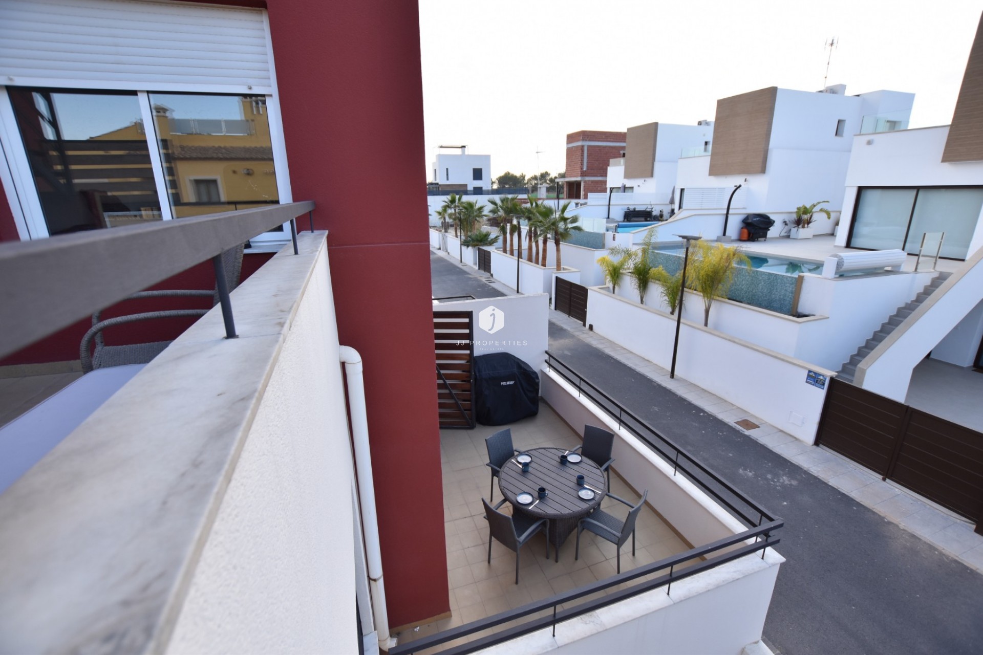 Aus zweiter Hand - Villa -
Algorfa - Inland