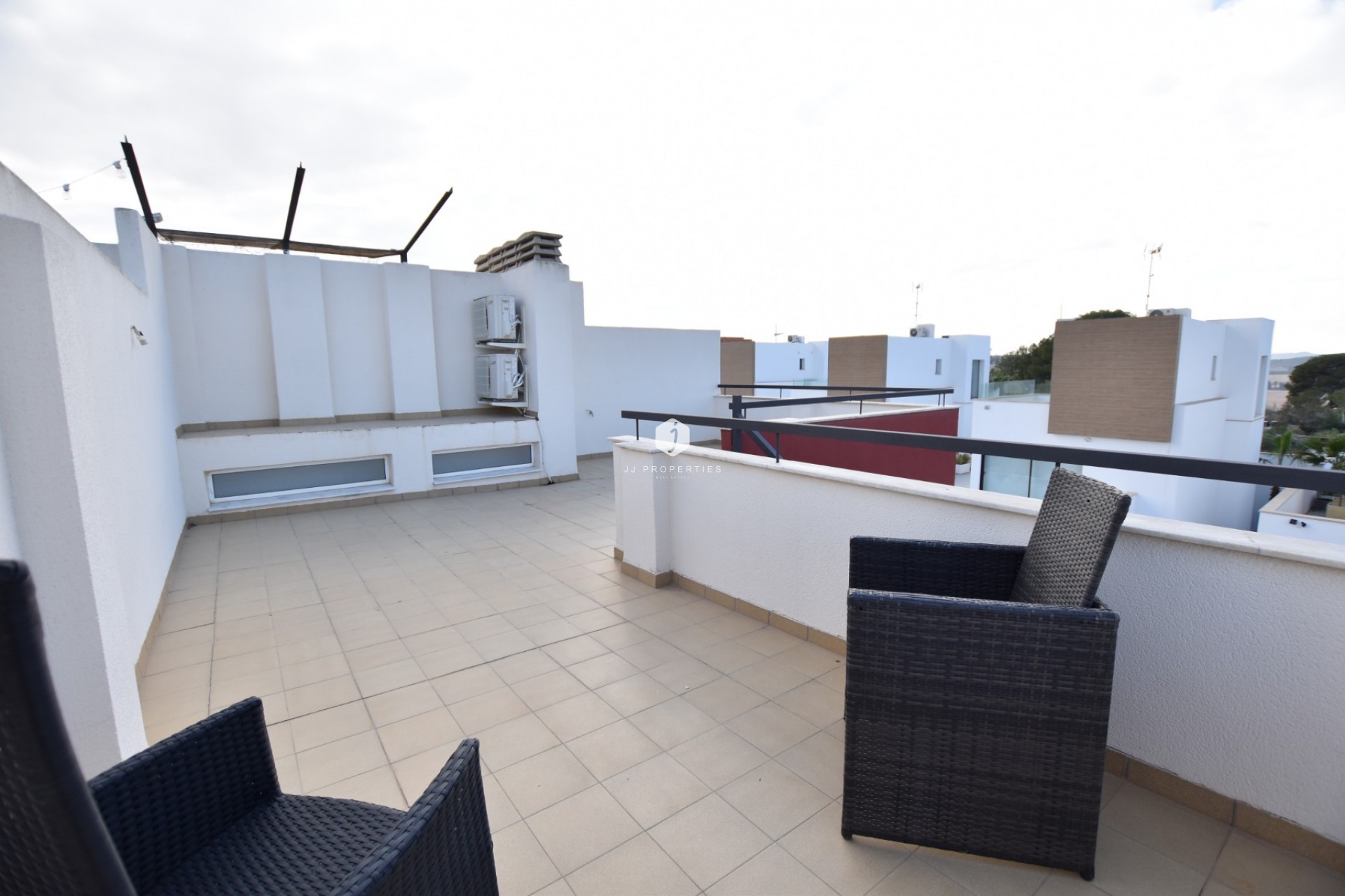 Aus zweiter Hand - Villa -
Algorfa - Inland