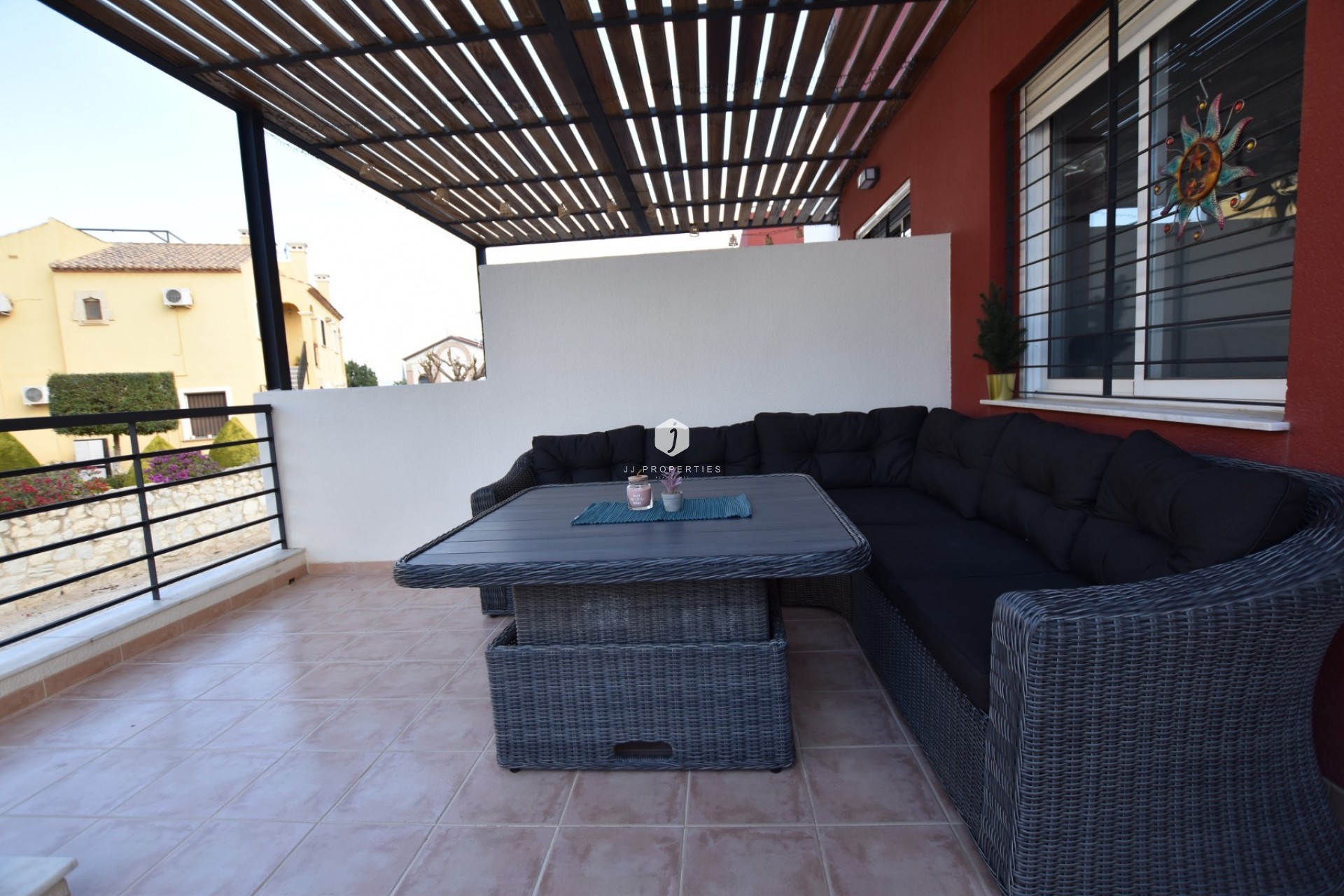Aus zweiter Hand - Villa -
Algorfa - Inland