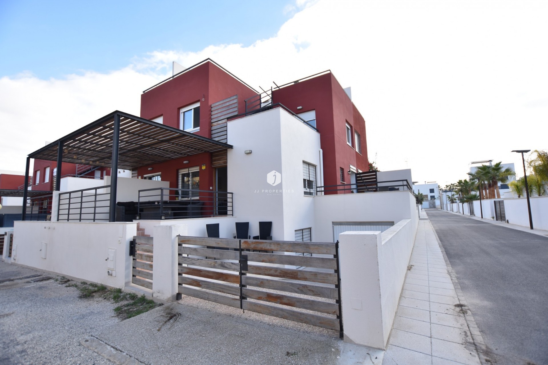 Aus zweiter Hand - Villa -
Algorfa - Inland