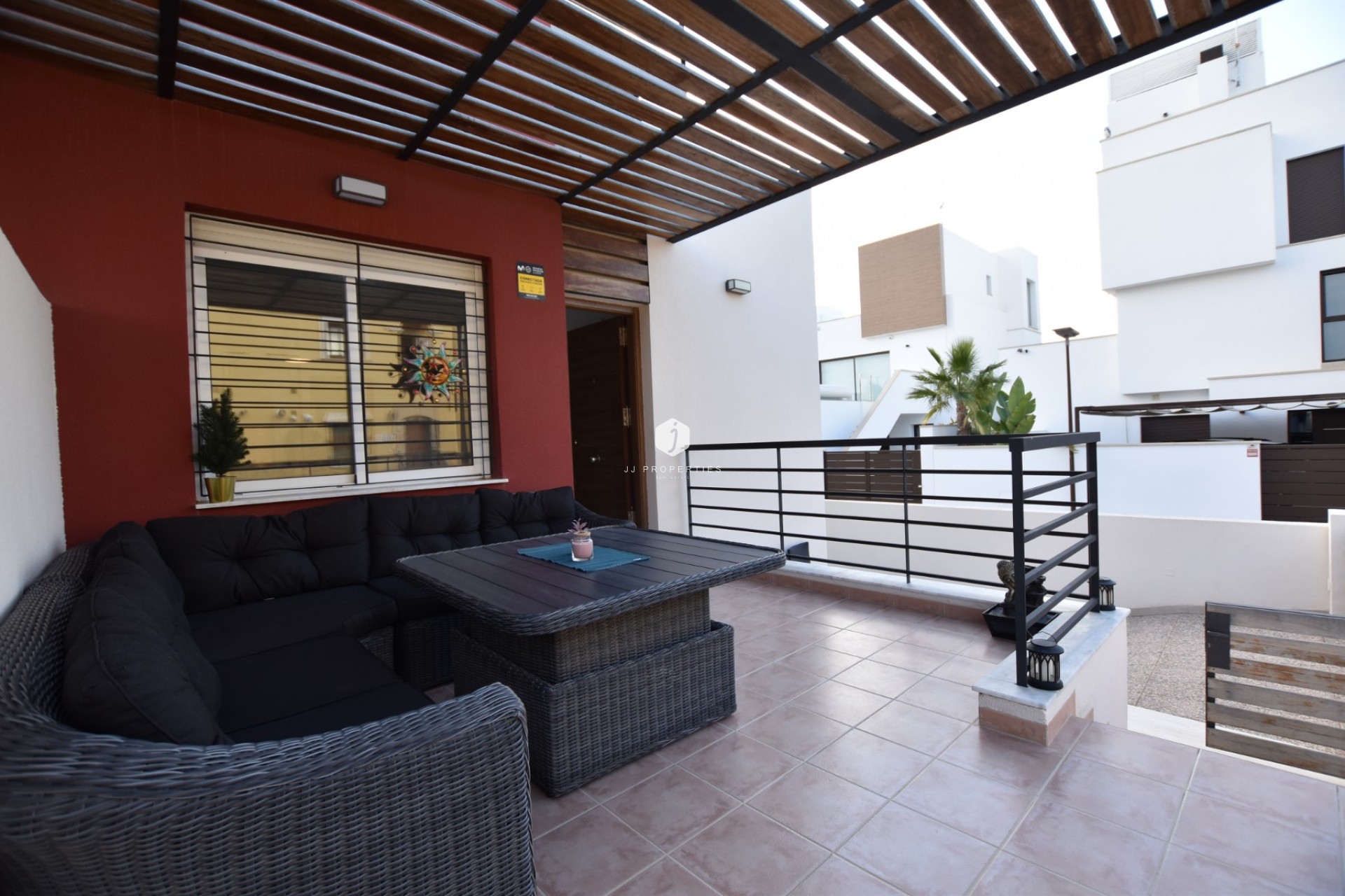 Aus zweiter Hand - Villa -
Algorfa - Inland