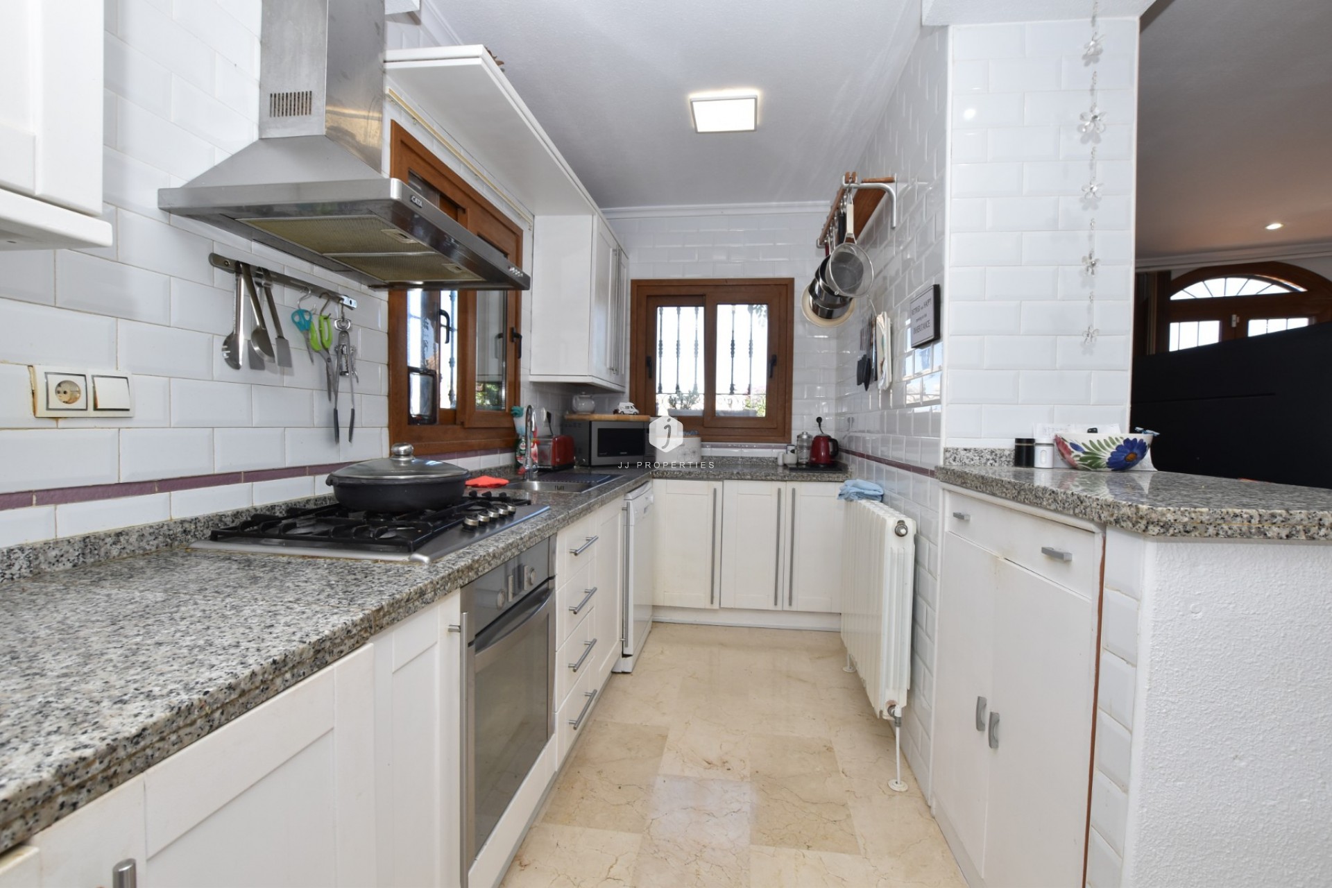 Aus zweiter Hand - Villa -
Algorfa - Inland