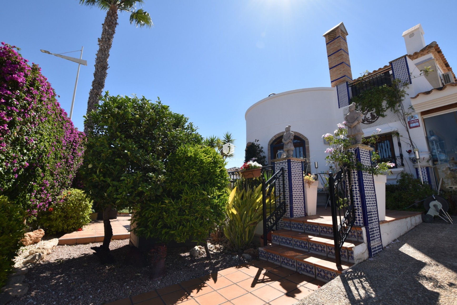 Aus zweiter Hand - Villa -
Algorfa - Inland