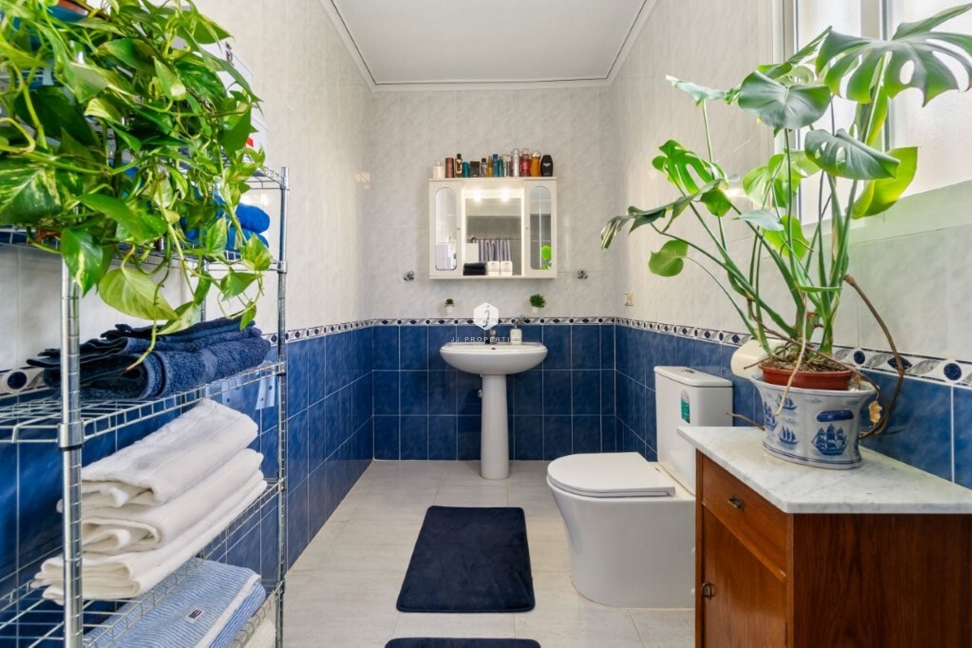 Aus zweiter Hand - Villa -
Algorfa - Montemar