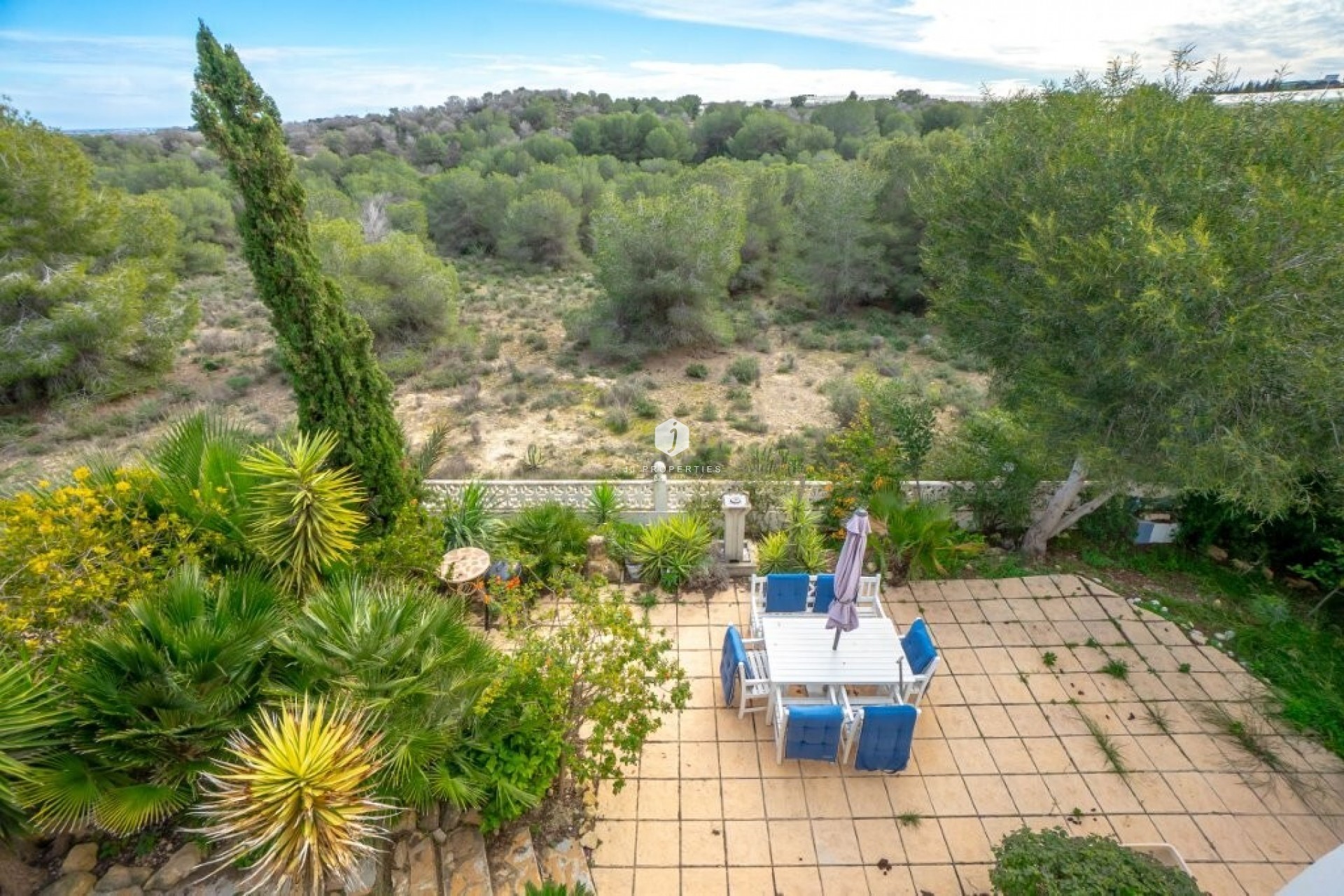 Aus zweiter Hand - Villa -
Algorfa - Montemar