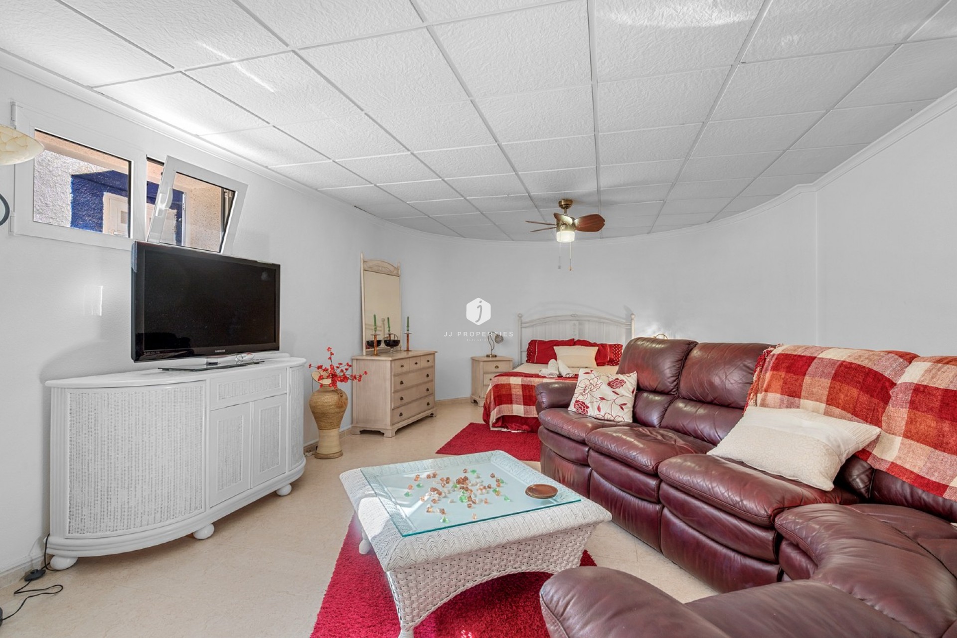 Aus zweiter Hand - Villa -
Almoradí - Inland