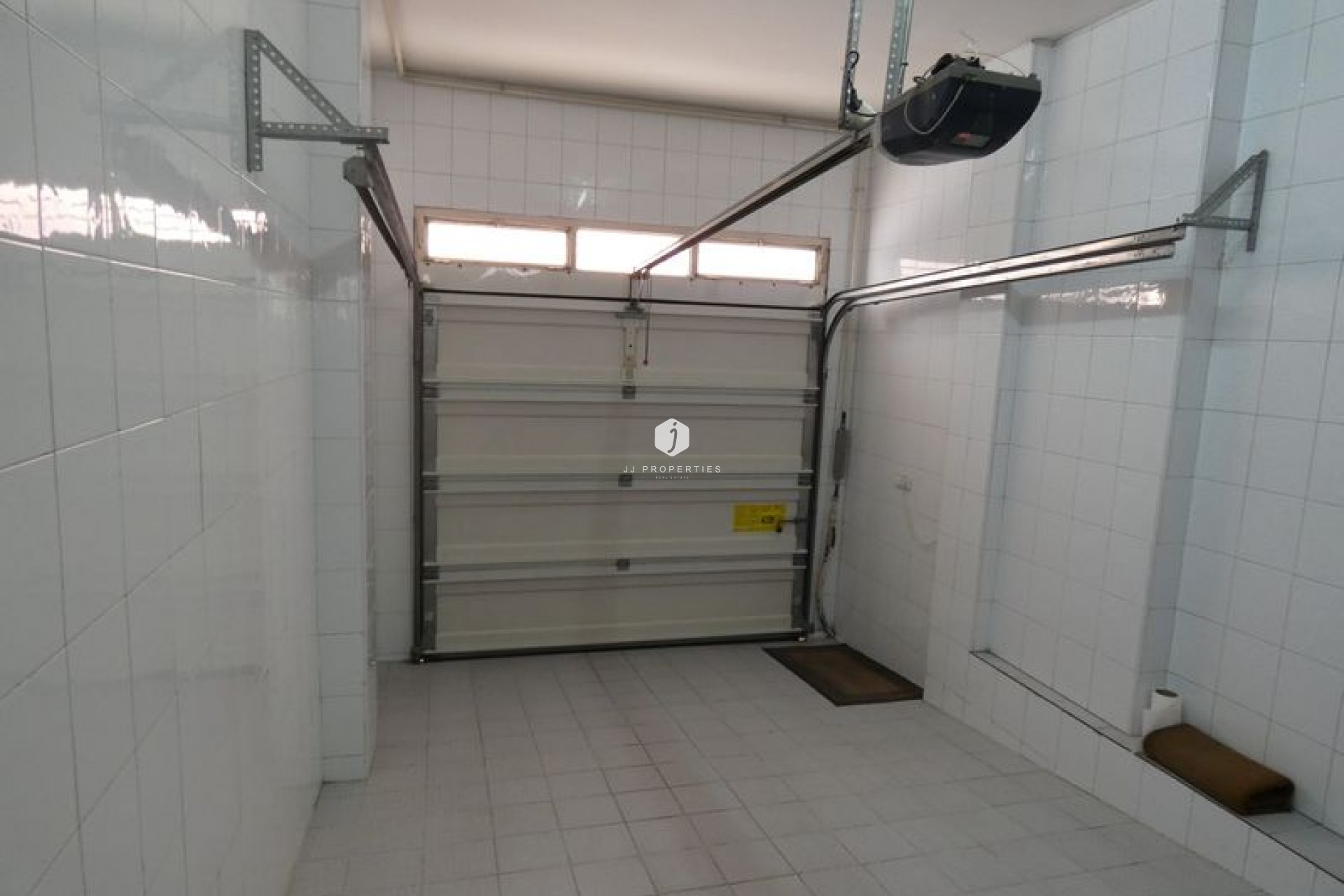 Aus zweiter Hand - Villa -
Almoradí - Inland