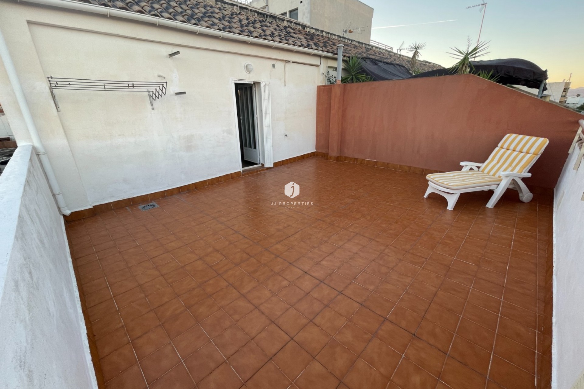 Aus zweiter Hand - Villa -
Almoradí - Inland