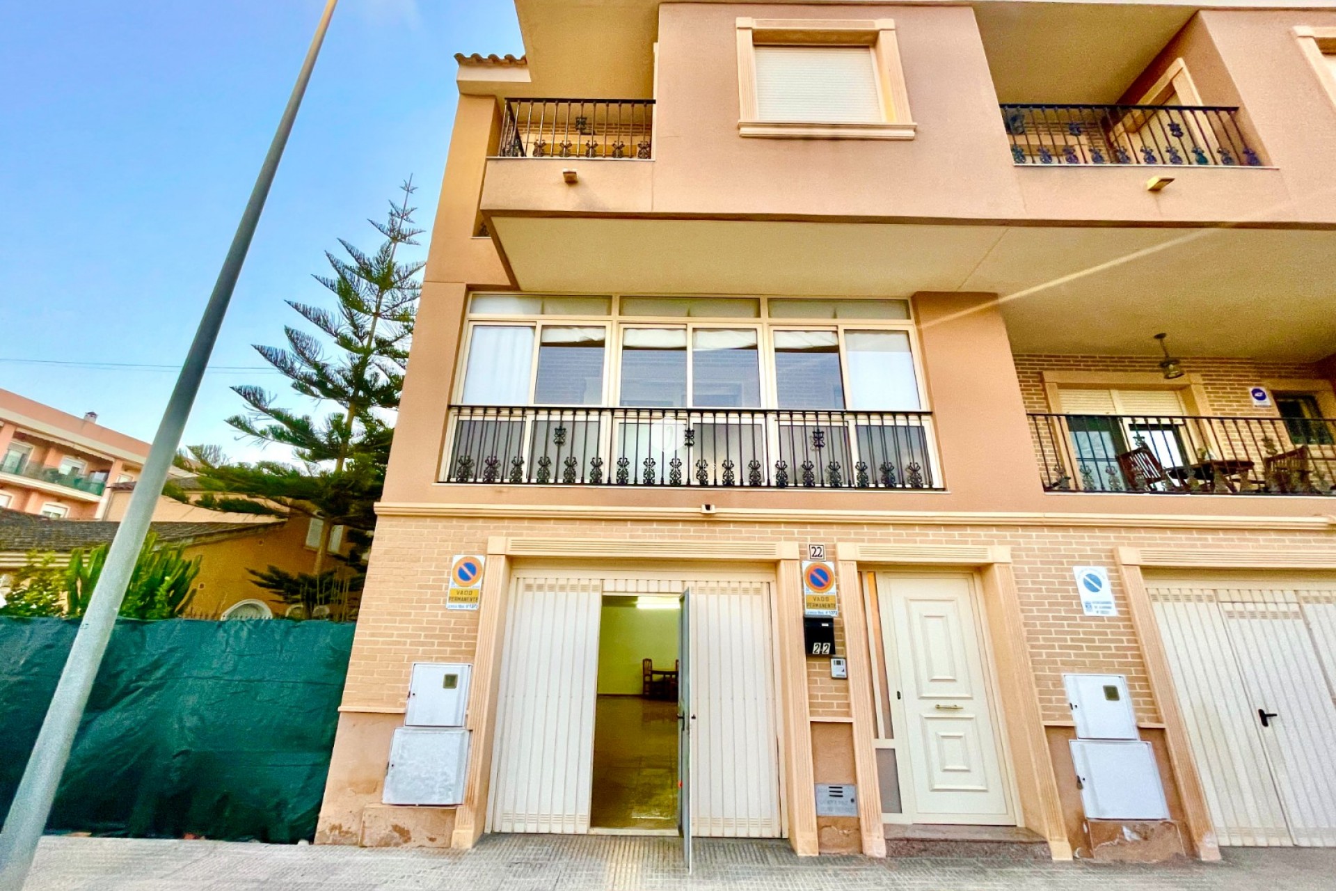 Aus zweiter Hand - Villa -
Almoradí - Inland