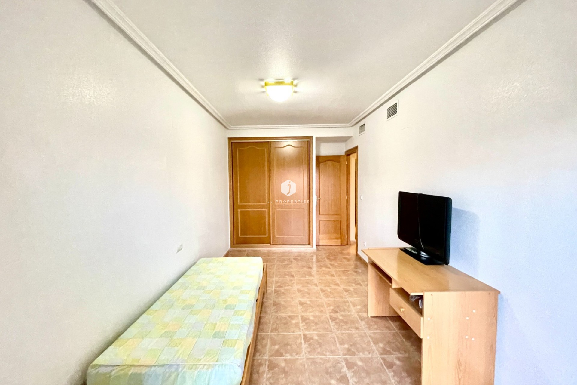 Aus zweiter Hand - Villa -
Almoradí - Inland